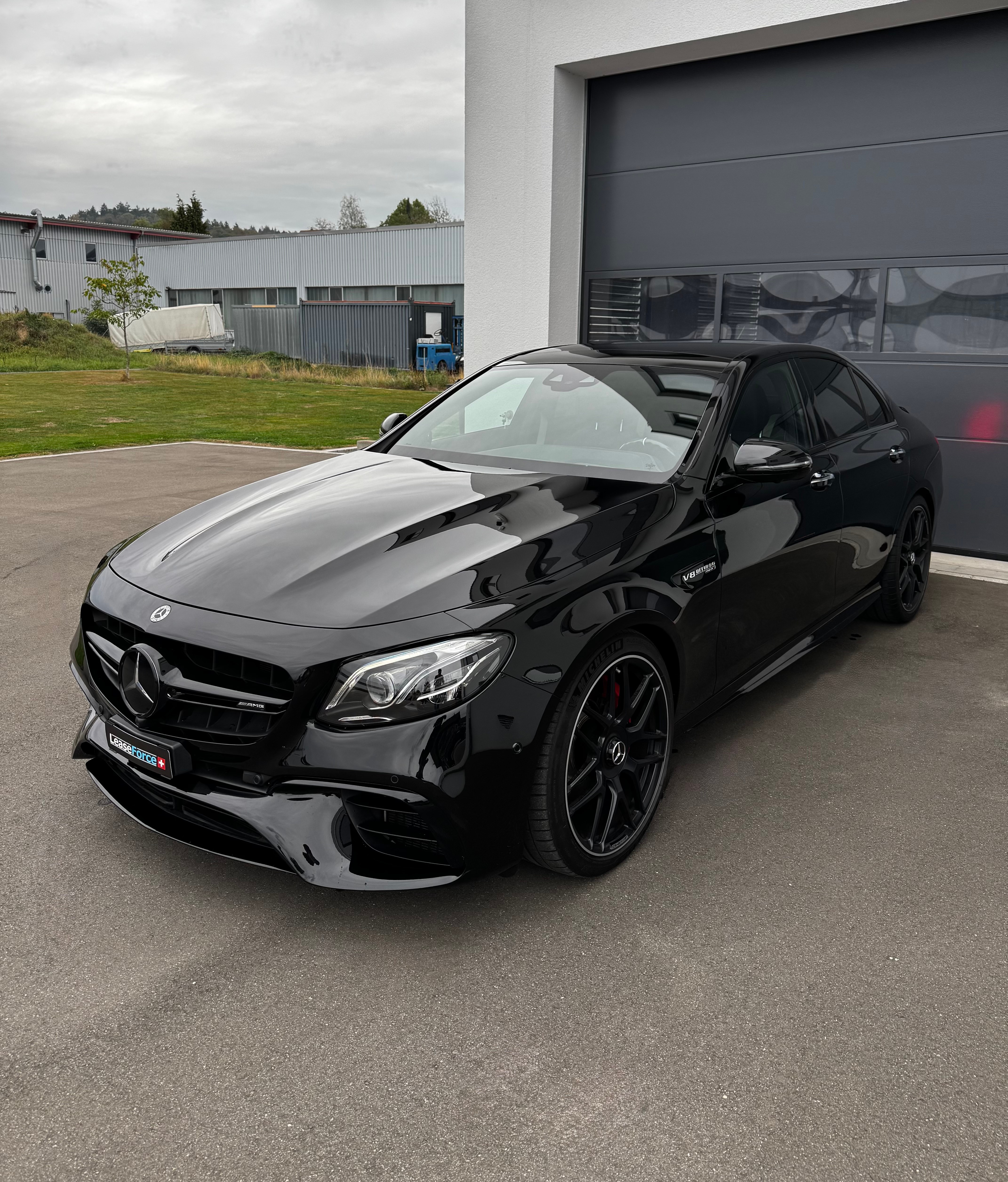Car photo