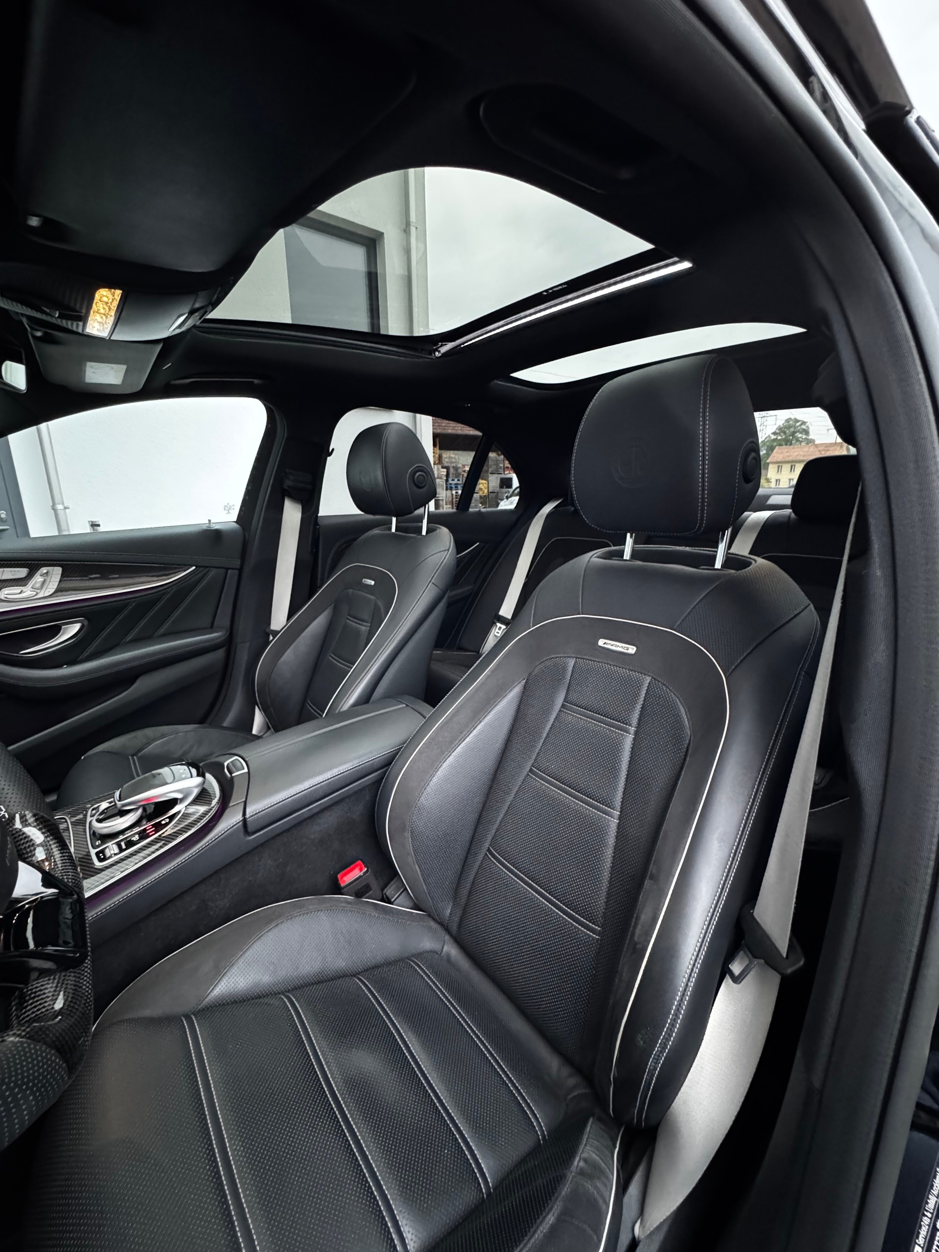 MERCEDES-BENZ E 63 AMG S 4Matic Speedshift MCT-image-12