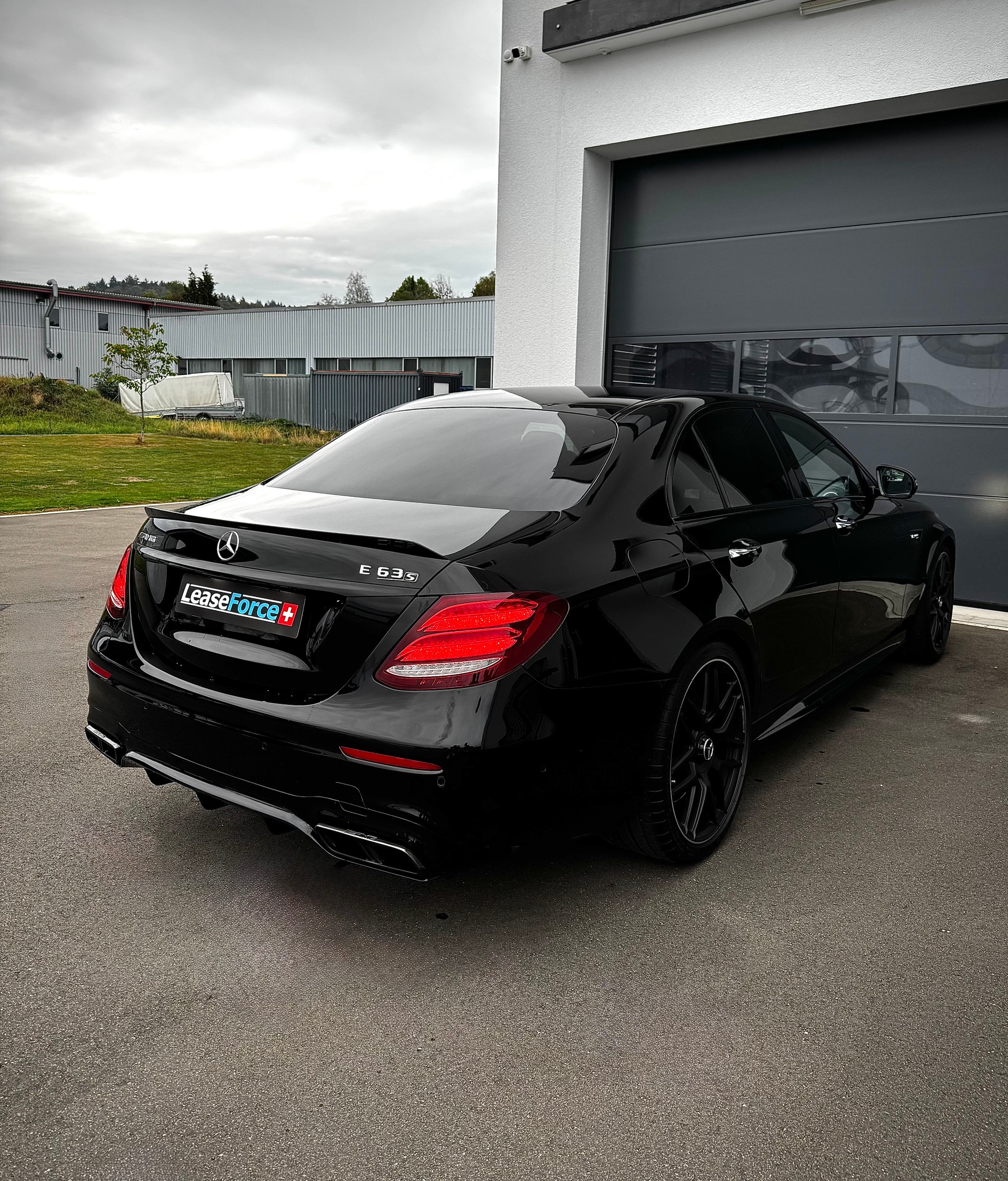 MERCEDES-BENZ E 63 AMG S 4Matic Speedshift MCT-image-3