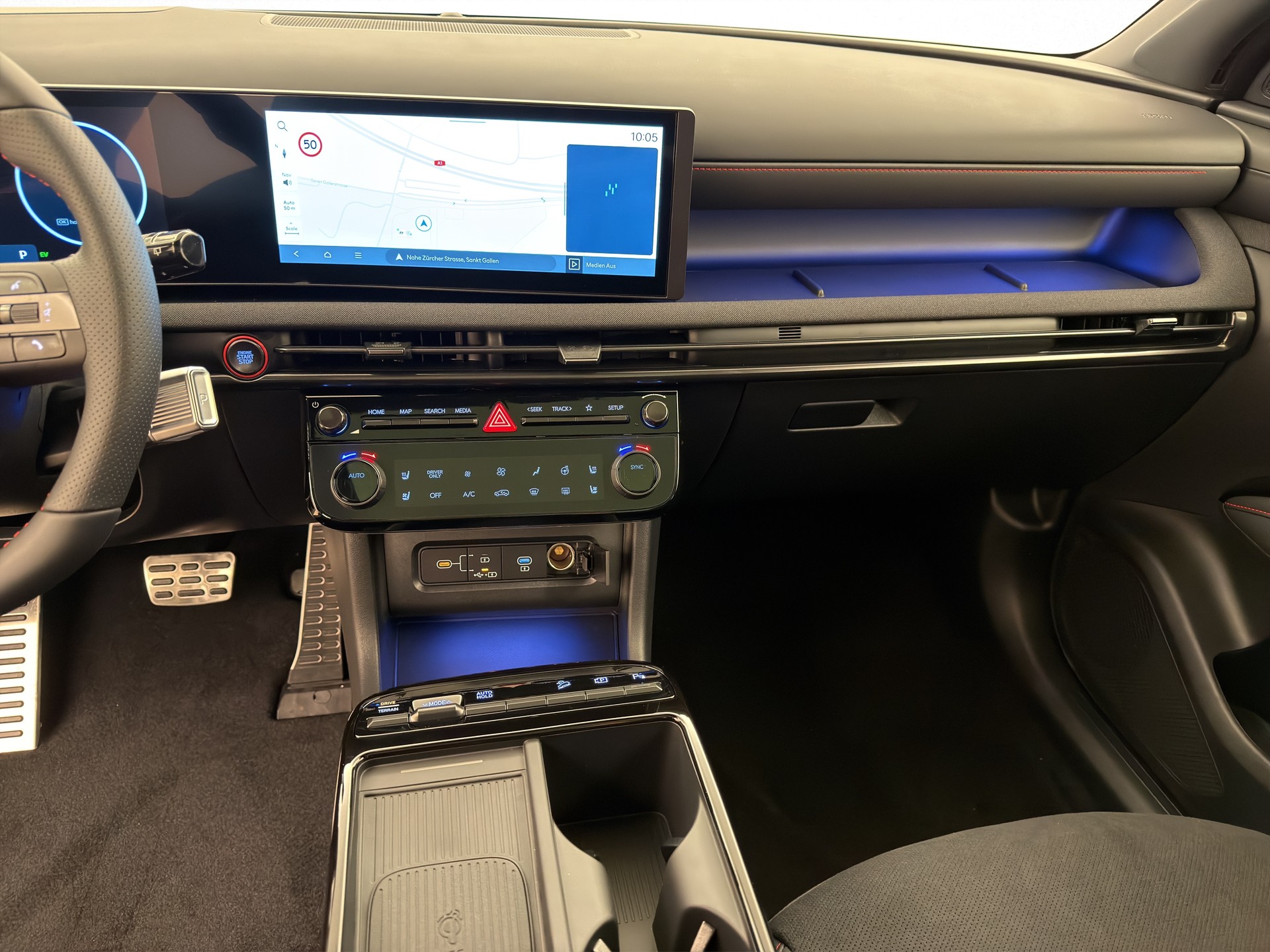 HYUNDAI Tucson 1.6 T-GDi HEV N-Line 4W-image-9
