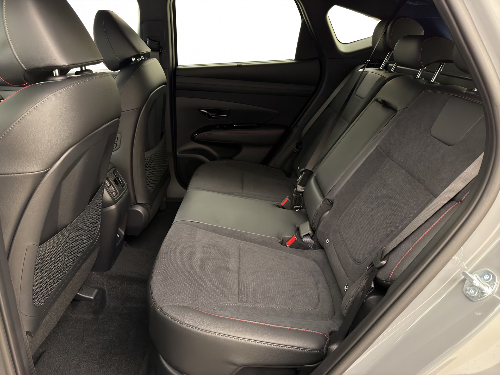 HYUNDAI Tucson 1.6 T-GDi HEV N-Line 4W-image-11