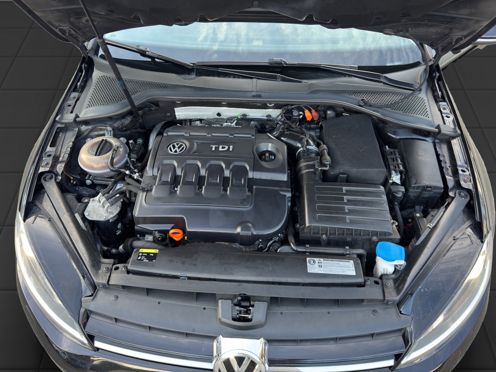 VW Golf 2.0 TDI Comfortline DSG-image-18