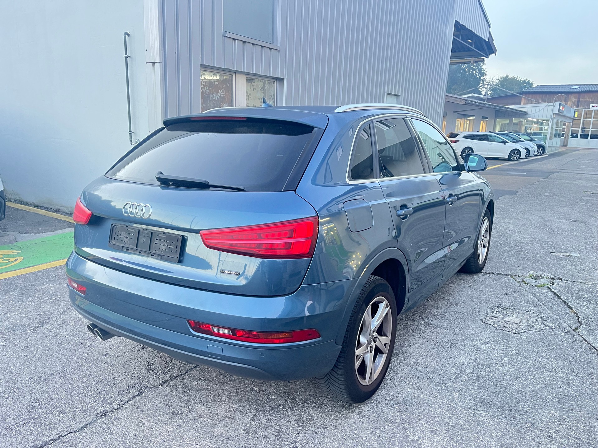 AUDI Q3 2.0 TDI sport quattro S-tronic-image-4