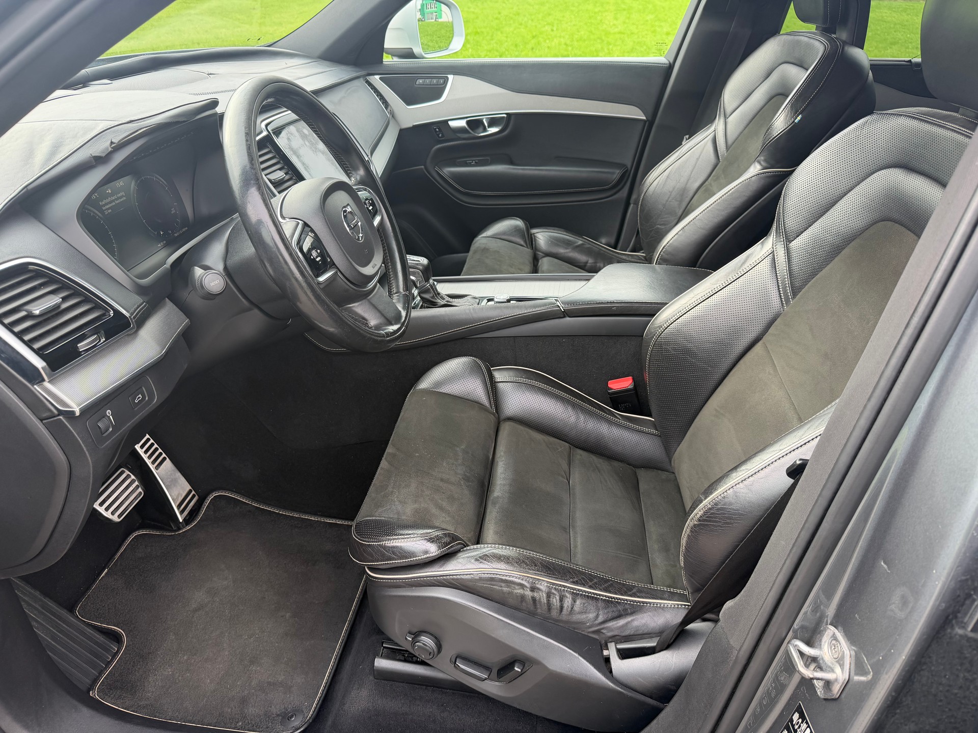 VOLVO XC90 T6 AWD R-Design Geartronic-image-7