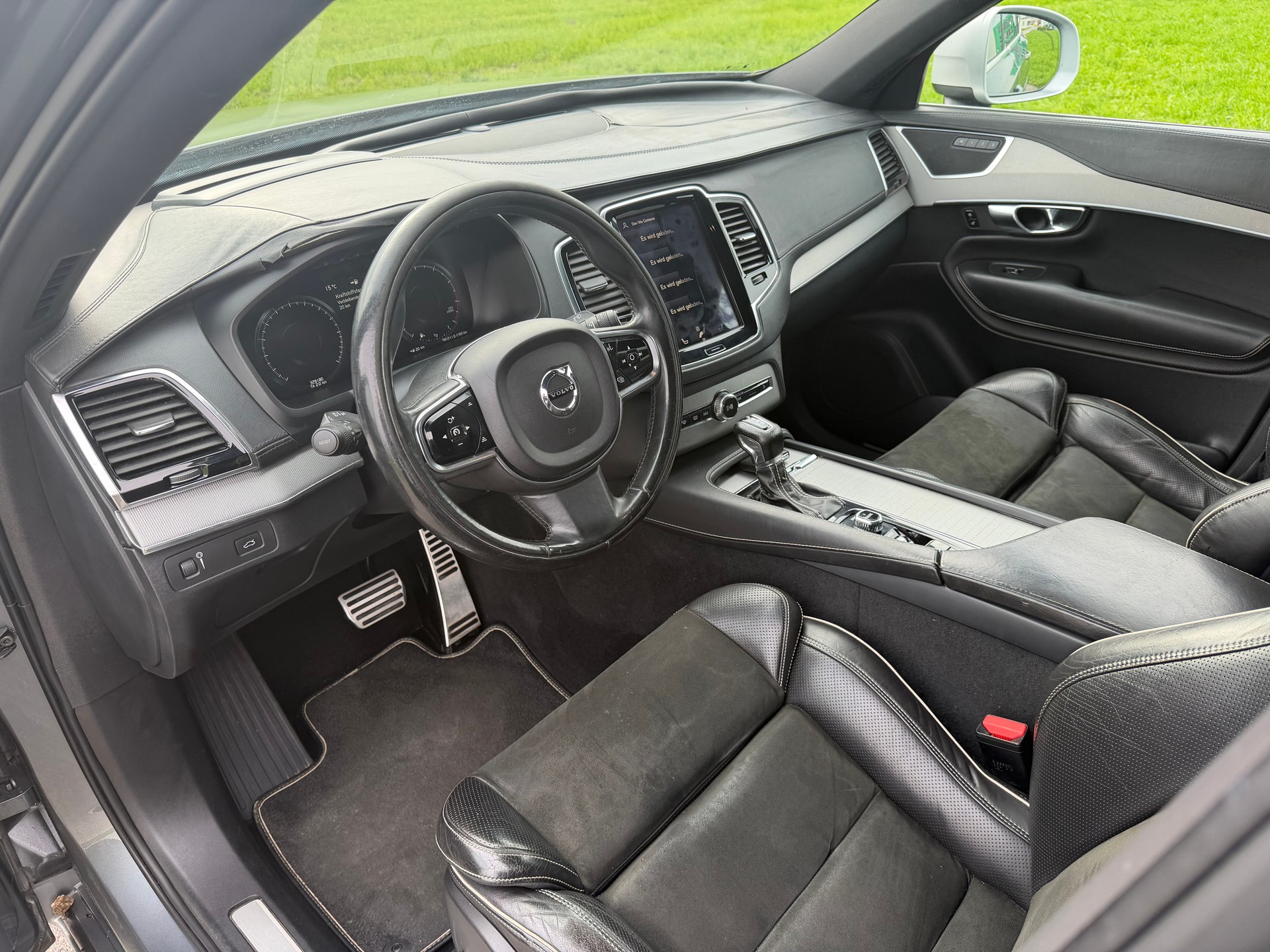 VOLVO XC90 T6 AWD R-Design Geartronic-image-8