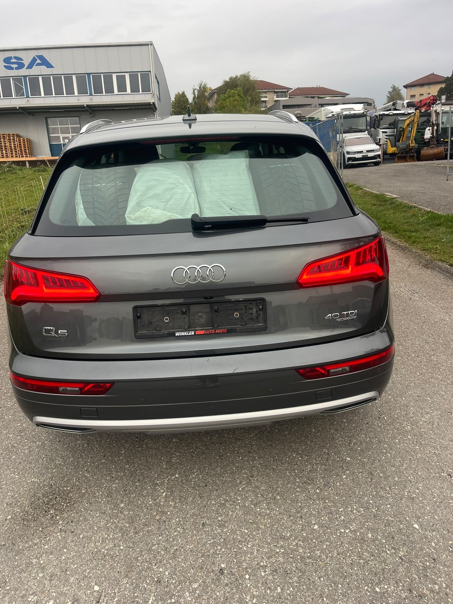 AUDI Q5 40 TDI quattro S-tronic-image-4