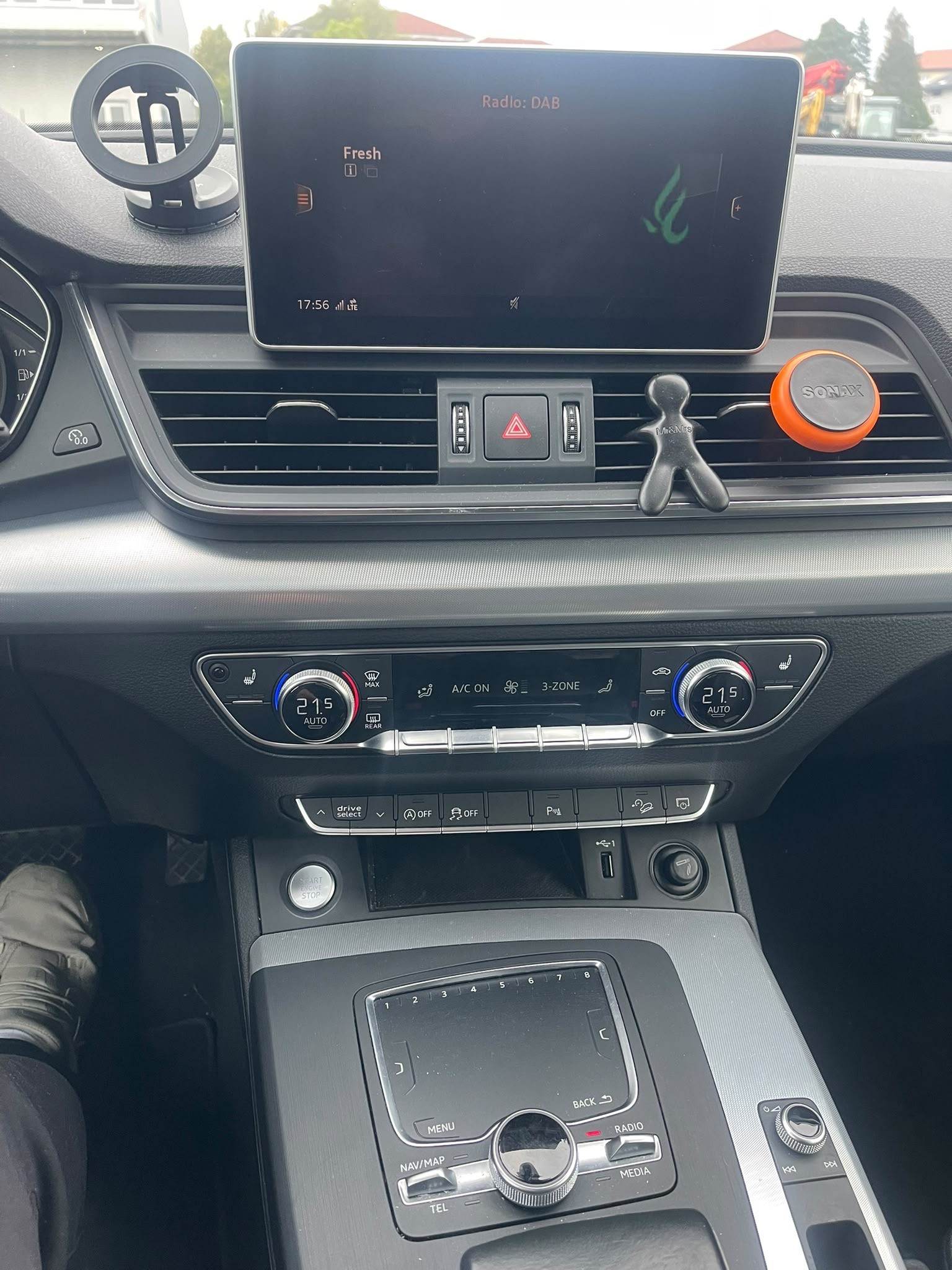 AUDI Q5 40 TDI quattro S-tronic-image-7