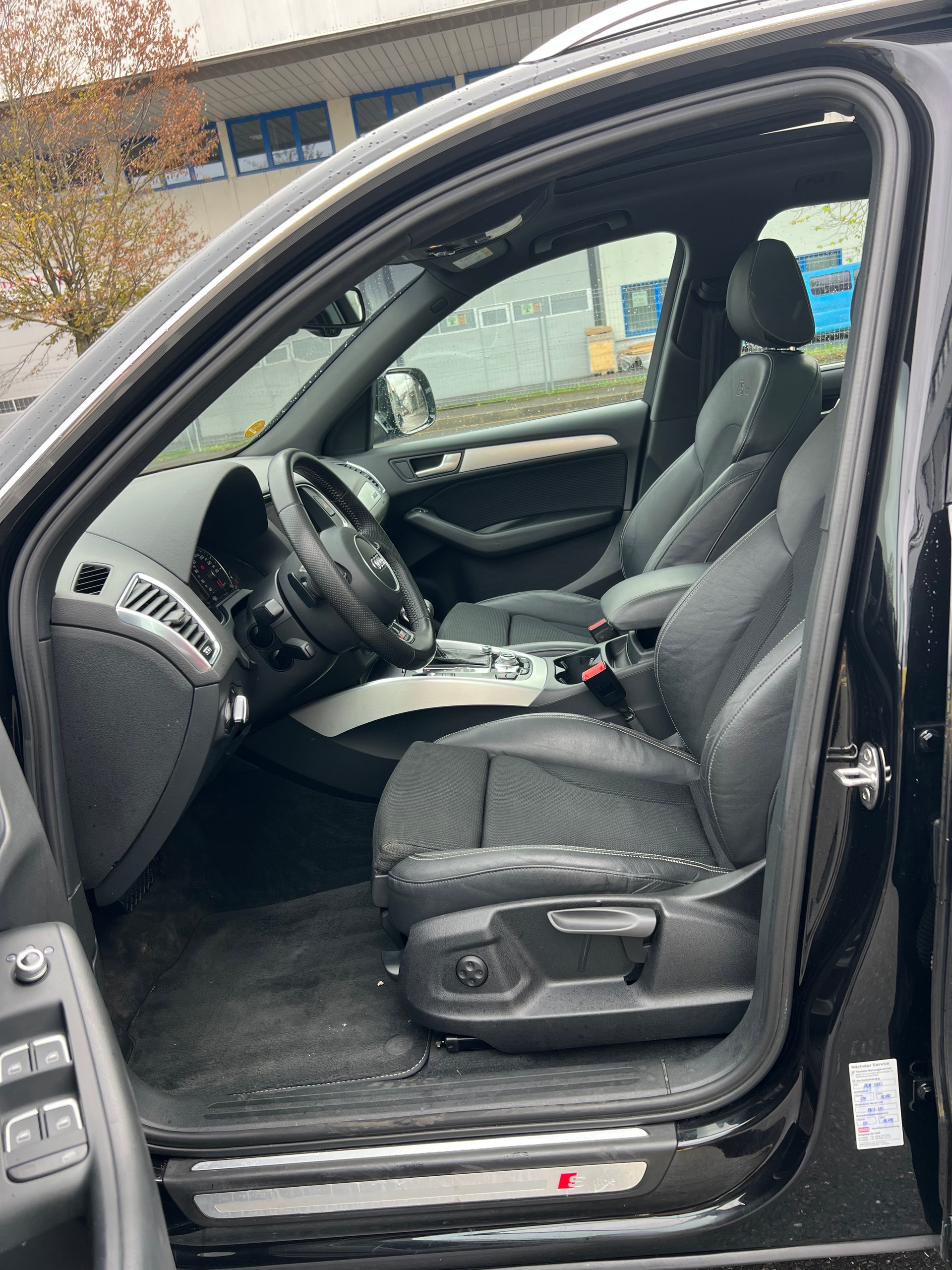 AUDI Q5 2.0 TDI quattro S-tronic-image-9