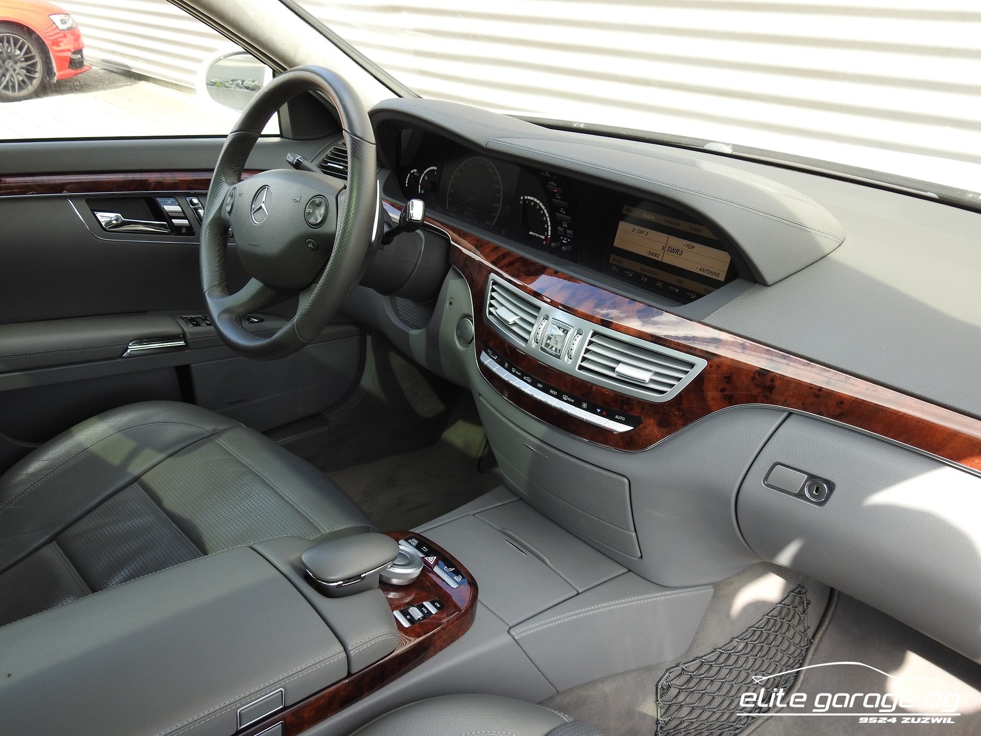 MERCEDES-BENZ S 63 AMG L-image-9