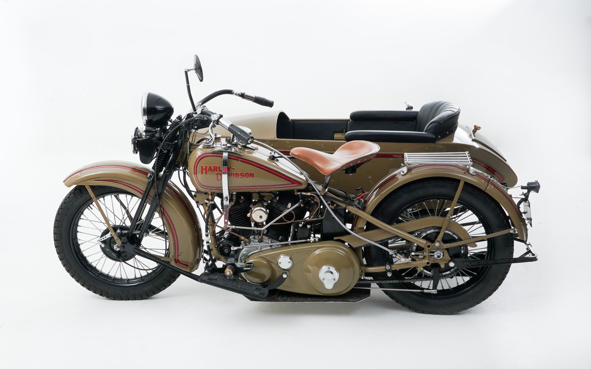 HARLEY-DAVIDSON-showroom-element-3