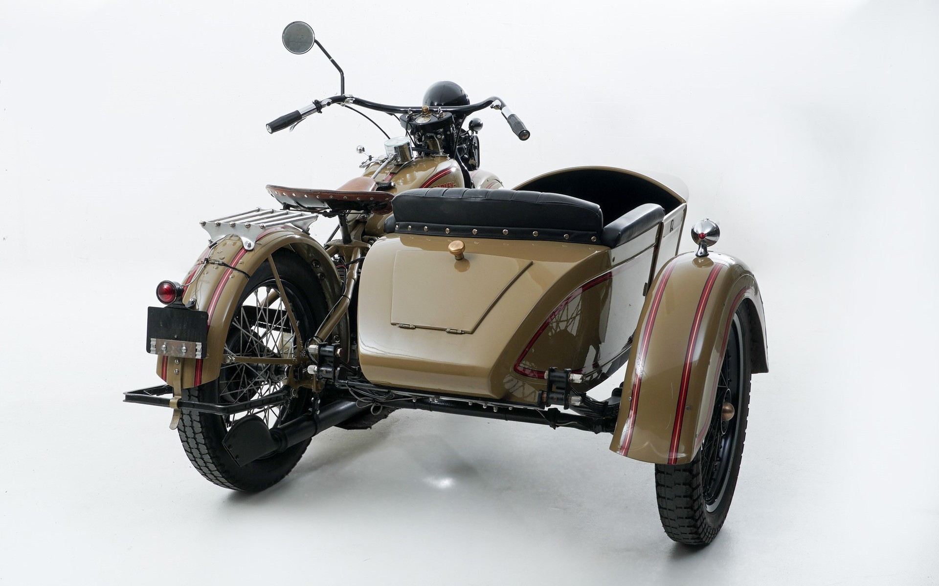 HARLEY-DAVIDSON-showroom-element-2