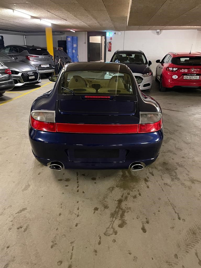 PORSCHE 911 Carrera 4 S-image-2
