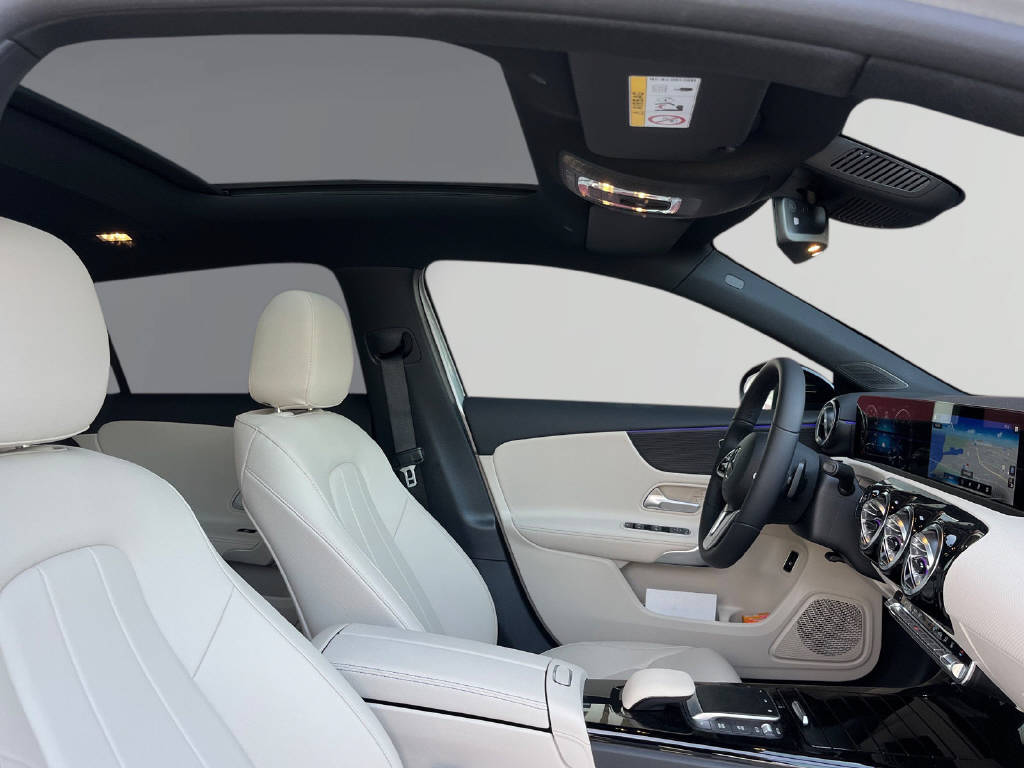 MERCEDES-BENZ A 250 e Progressive-image-14