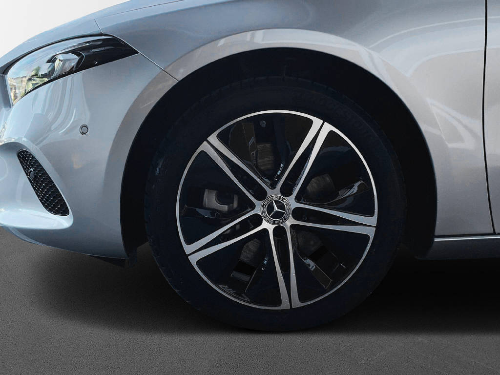 MERCEDES-BENZ A 250 e Progressive-image-6