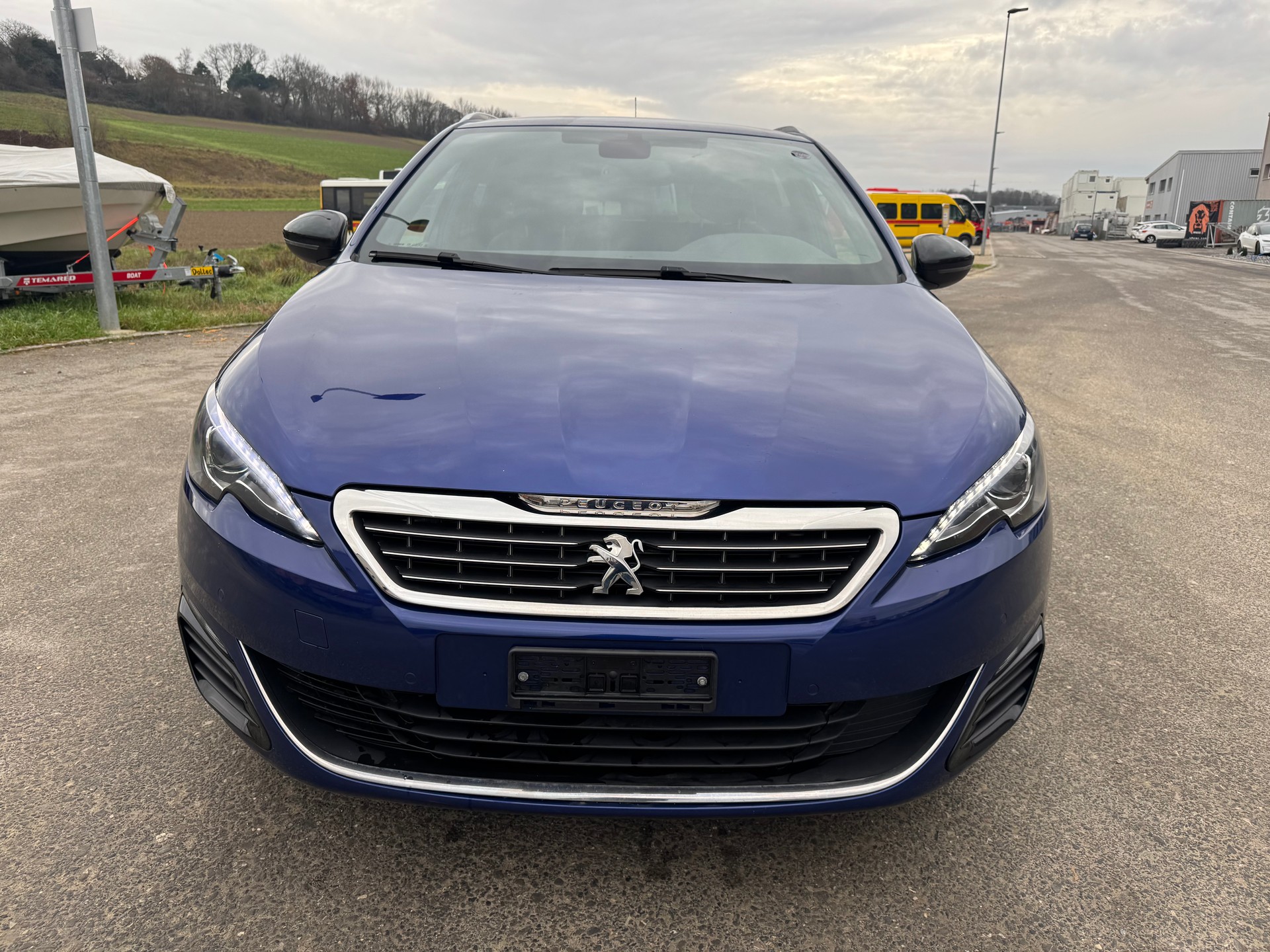 PEUGEOT 308 SW 1.6 THP GT-image-1