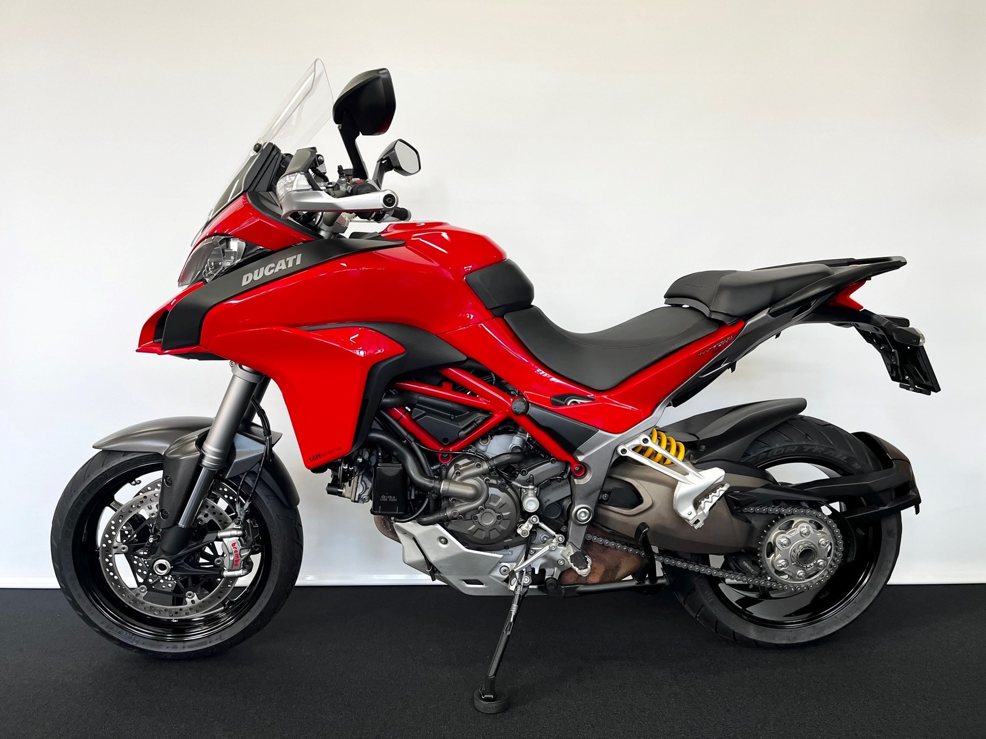 DUCATI Multistrada 1200 S-showroom-element-1