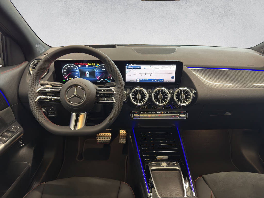 MERCEDES-BENZ GLA 200 AMG Line Night Star-image-14