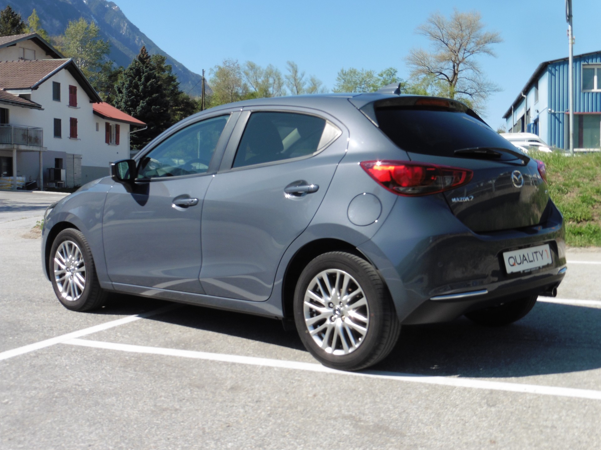 MAZDA 2 SKYACTIV-G 90 Mild Hybrid Revolution-image-4