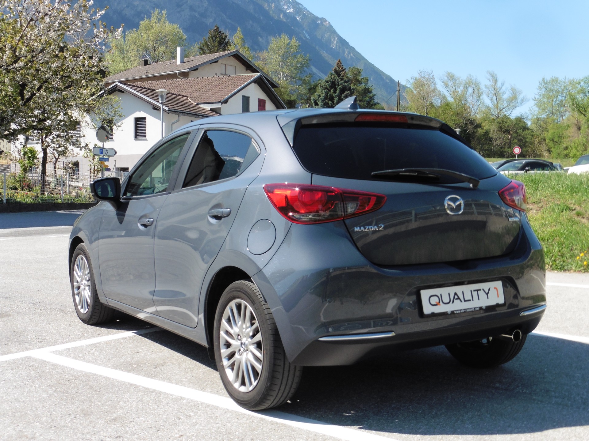 MAZDA 2 SKYACTIV-G 90 Mild Hybrid Revolution-image-5