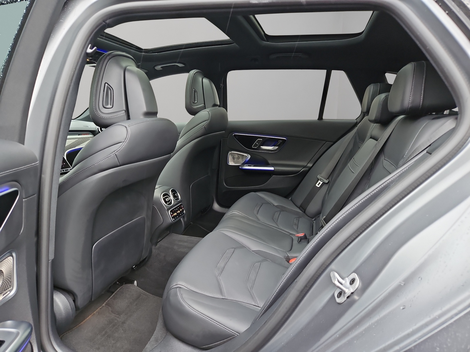 MERCEDES-BENZ C 43 T AMG 4Matic-image-8