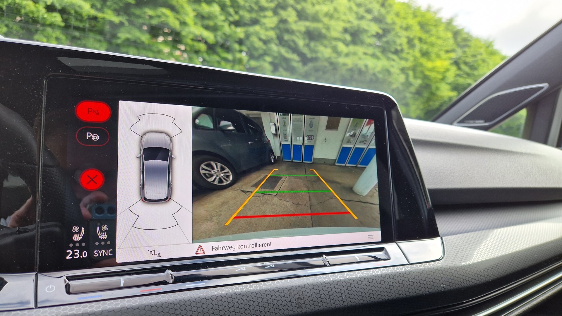VW Golf 2.0 TSI GTI DSG-image-11