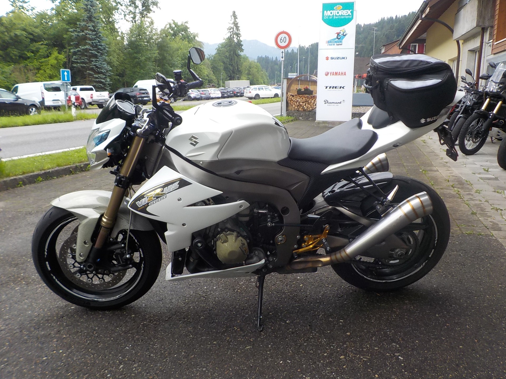 SUZUKI GSR 1000 Virus-image-3