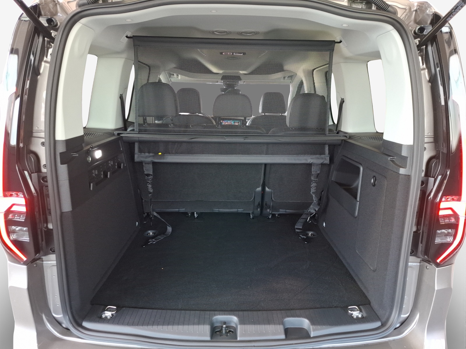 VW Caddy 2.0 TDI Style DSG-image-12