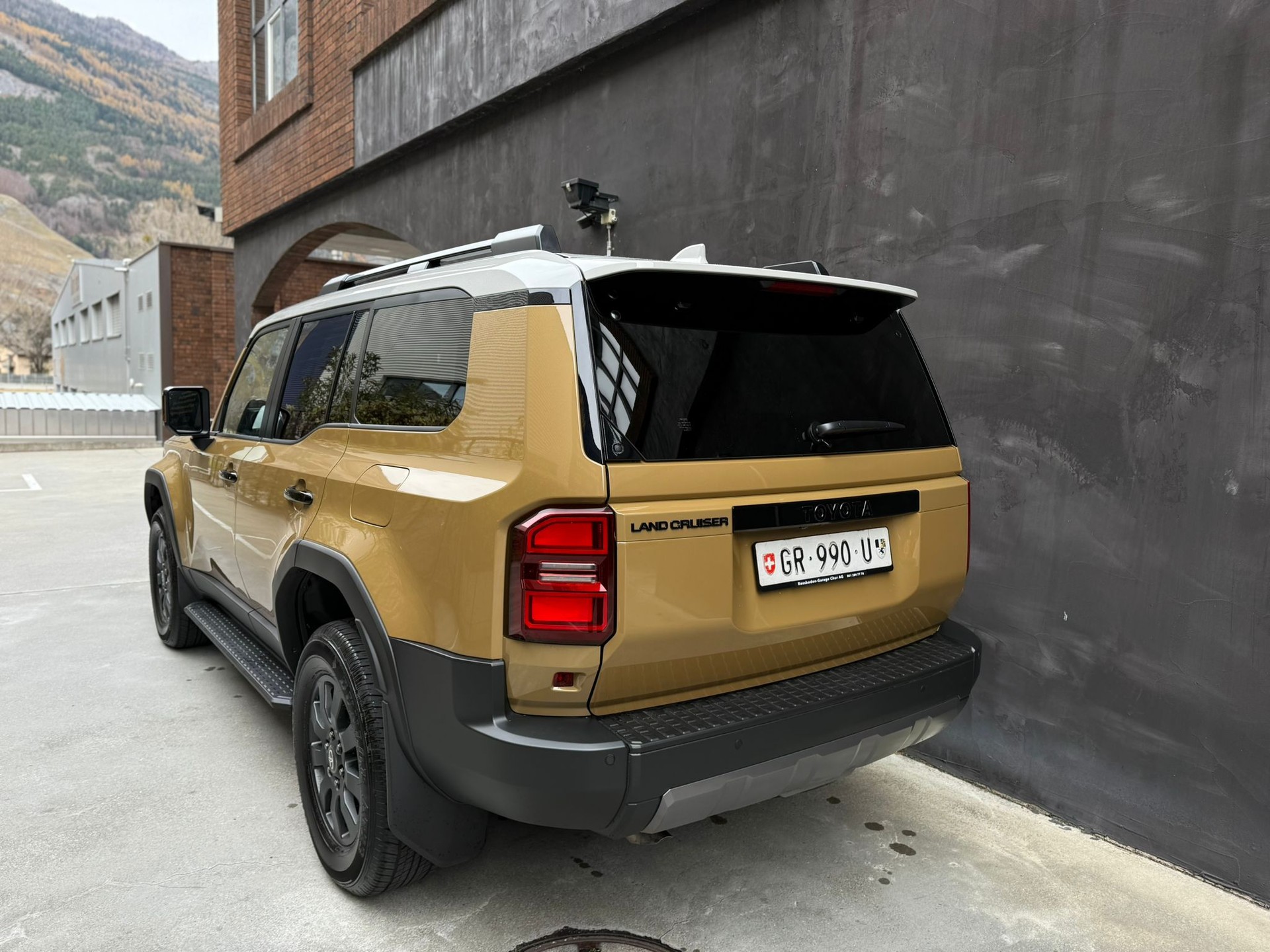 TOYOTA Land Cruiser 2.8TD First Edition-image-5