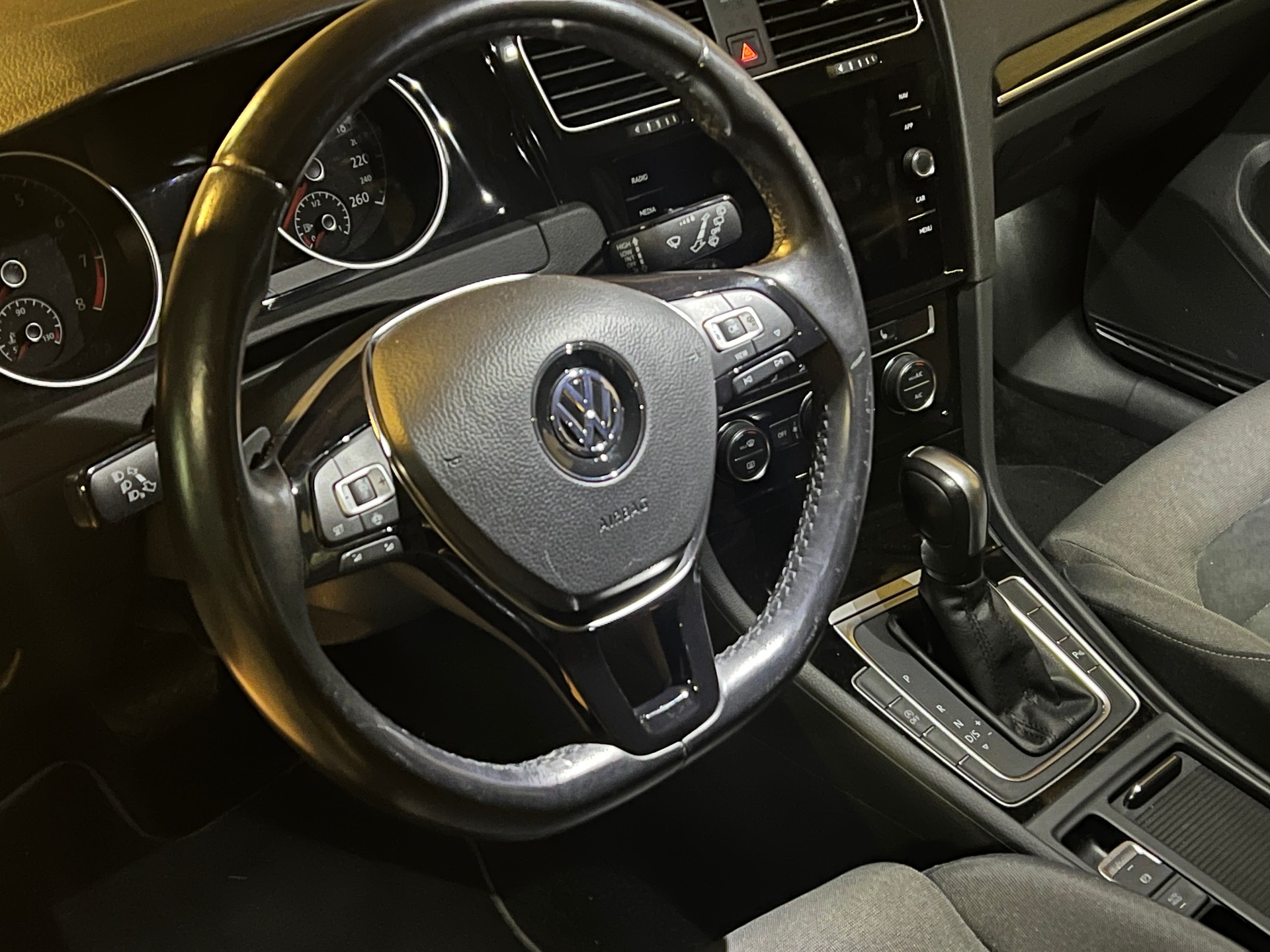 VW Golf 1.5 TSI EVO Highline DSG-image-6