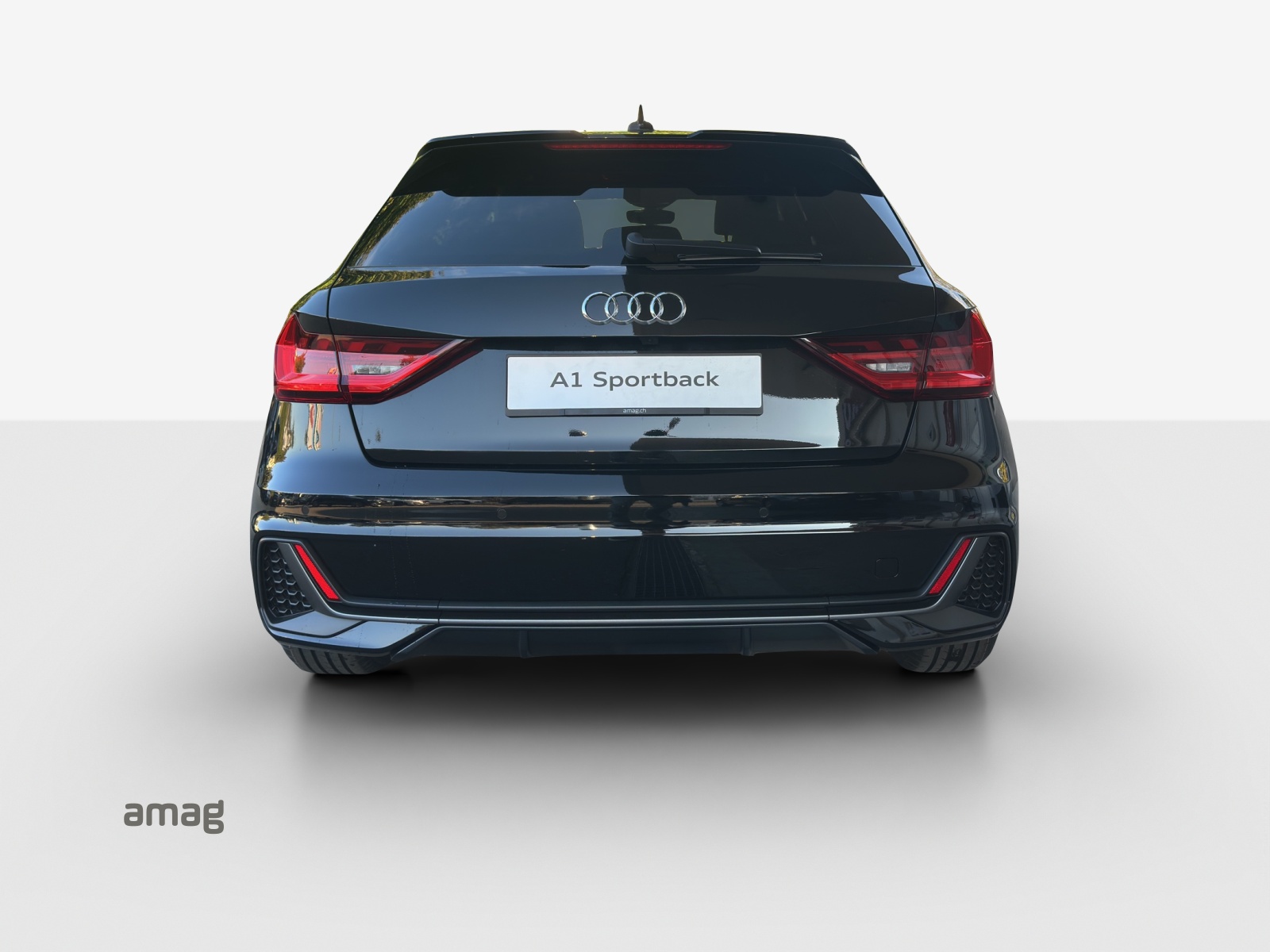 AUDI A1 Sportback 35 TFSI S Line S-tronic-image-3
