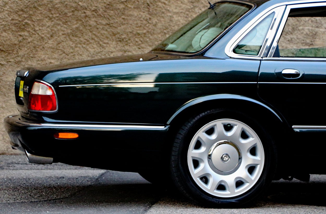 DAIMLER Super V8 4.0 S/C-image-22