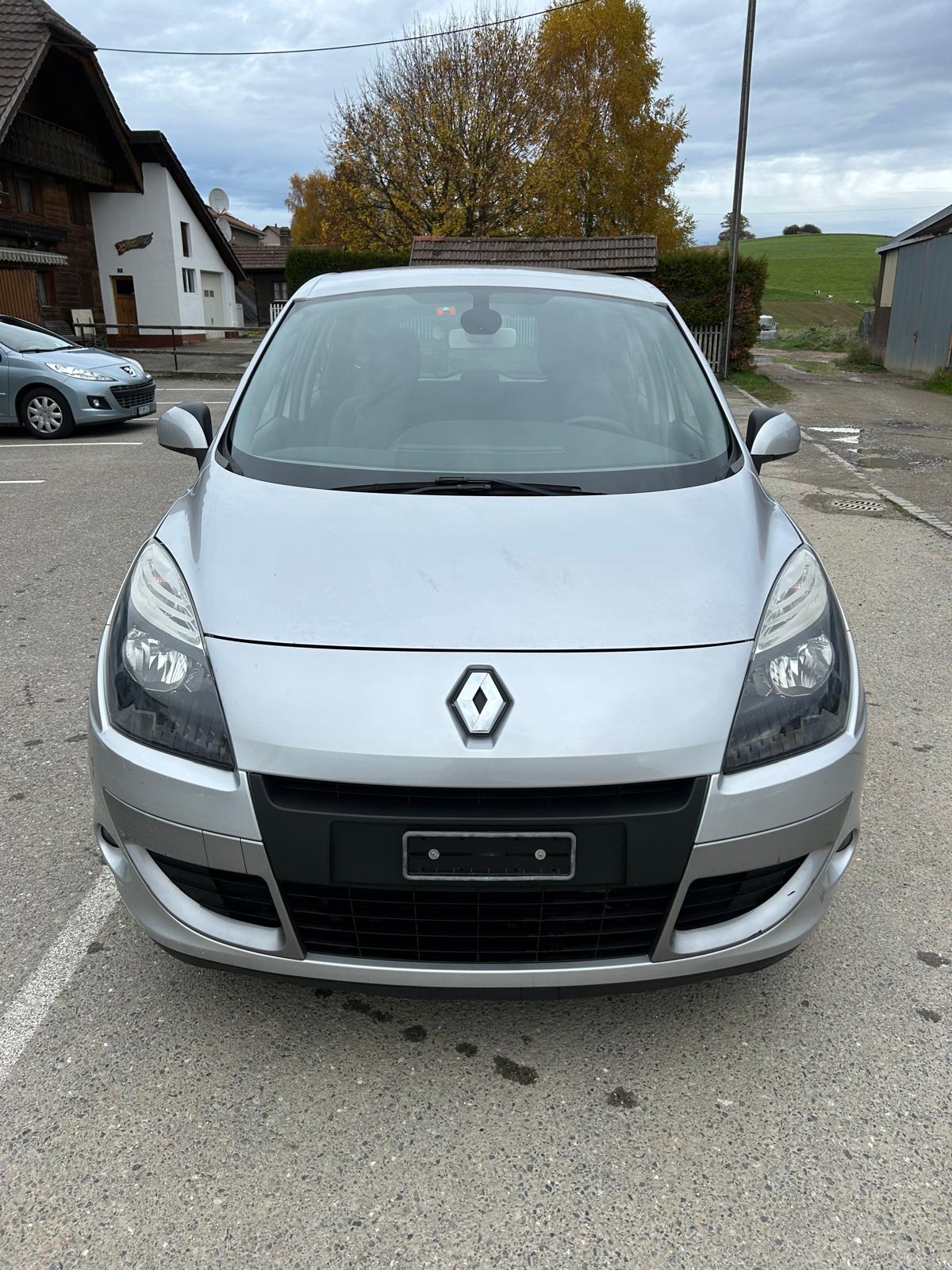 RENAULT Scénic 2.0 16V Dynamique X-Tronic CVT-image-2