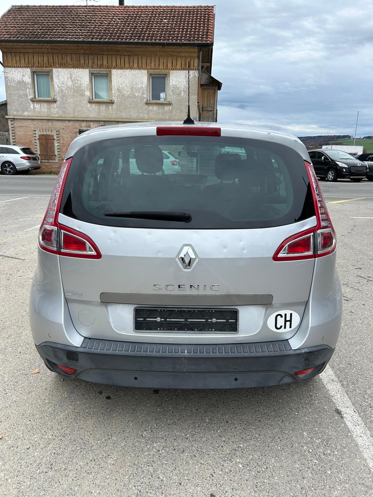 RENAULT Scénic 2.0 16V Dynamique X-Tronic CVT-image-4