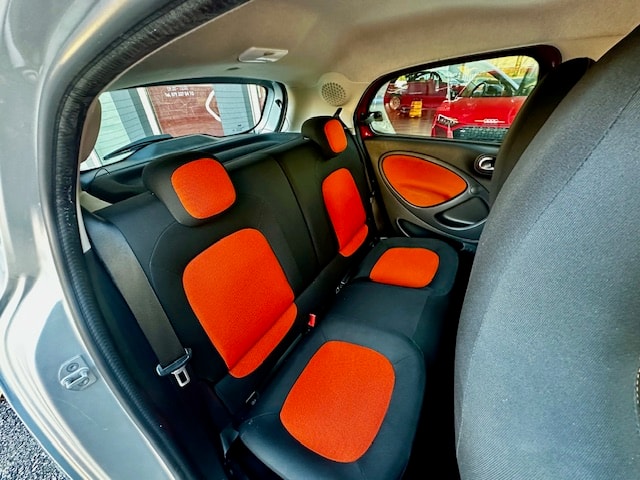 SMART forfour passion twinmatic-image-13