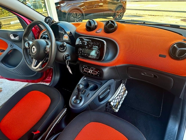SMART forfour passion twinmatic-image-11