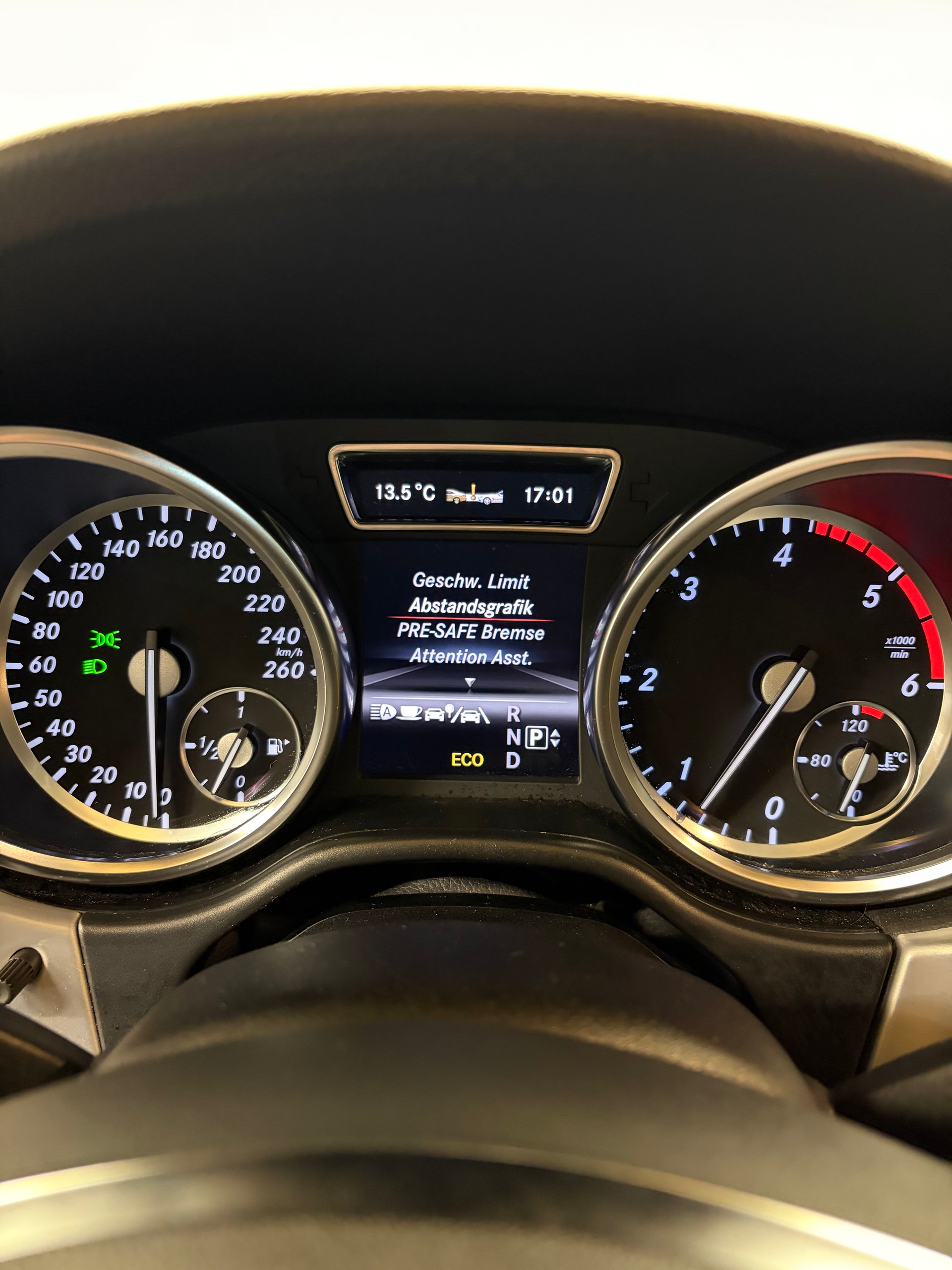 MERCEDES-BENZ ML 350 BlueTEC 4Matic 7G-Tronic-image-9