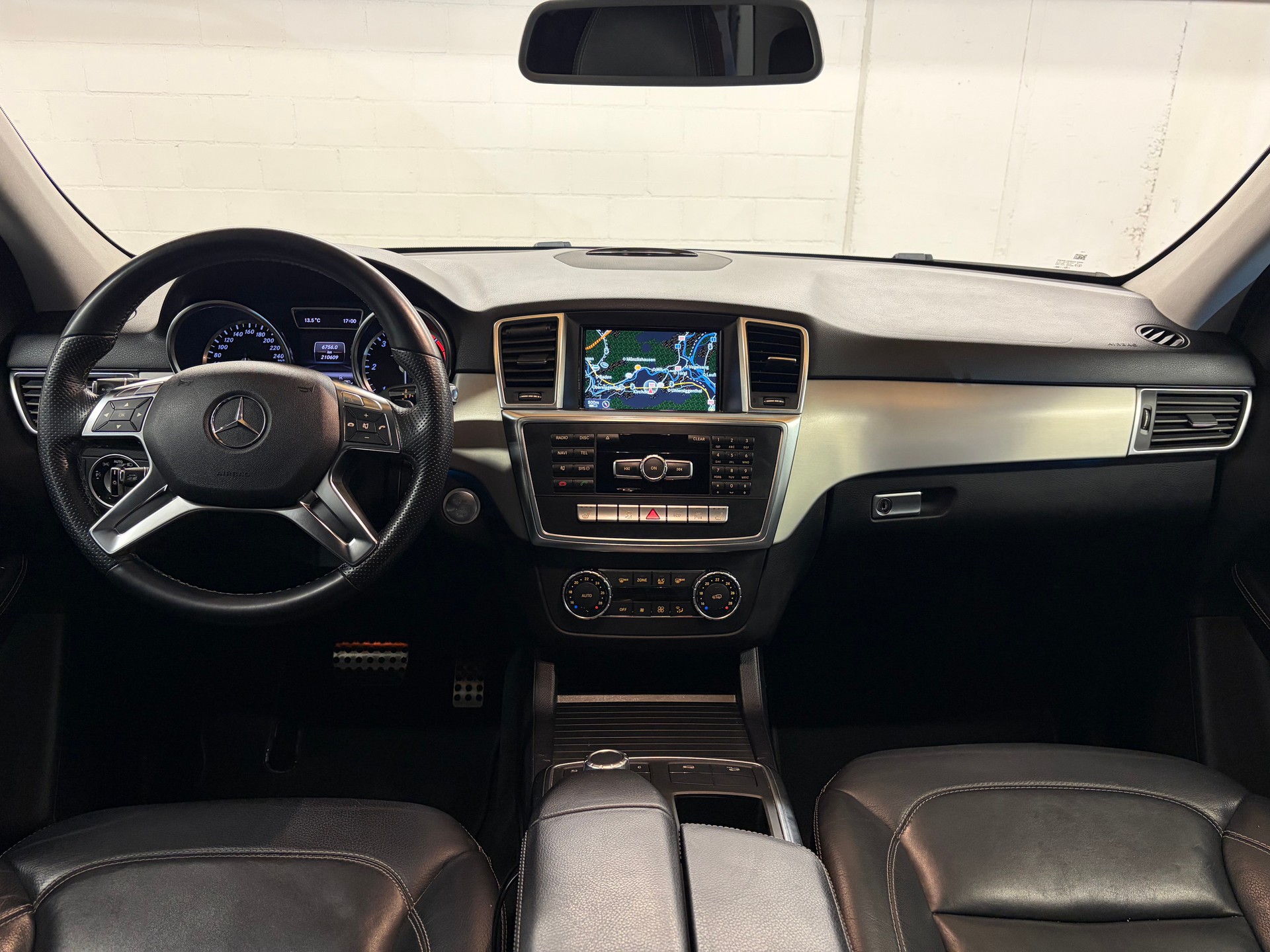 MERCEDES-BENZ ML 350 BlueTEC 4Matic 7G-Tronic-image-6