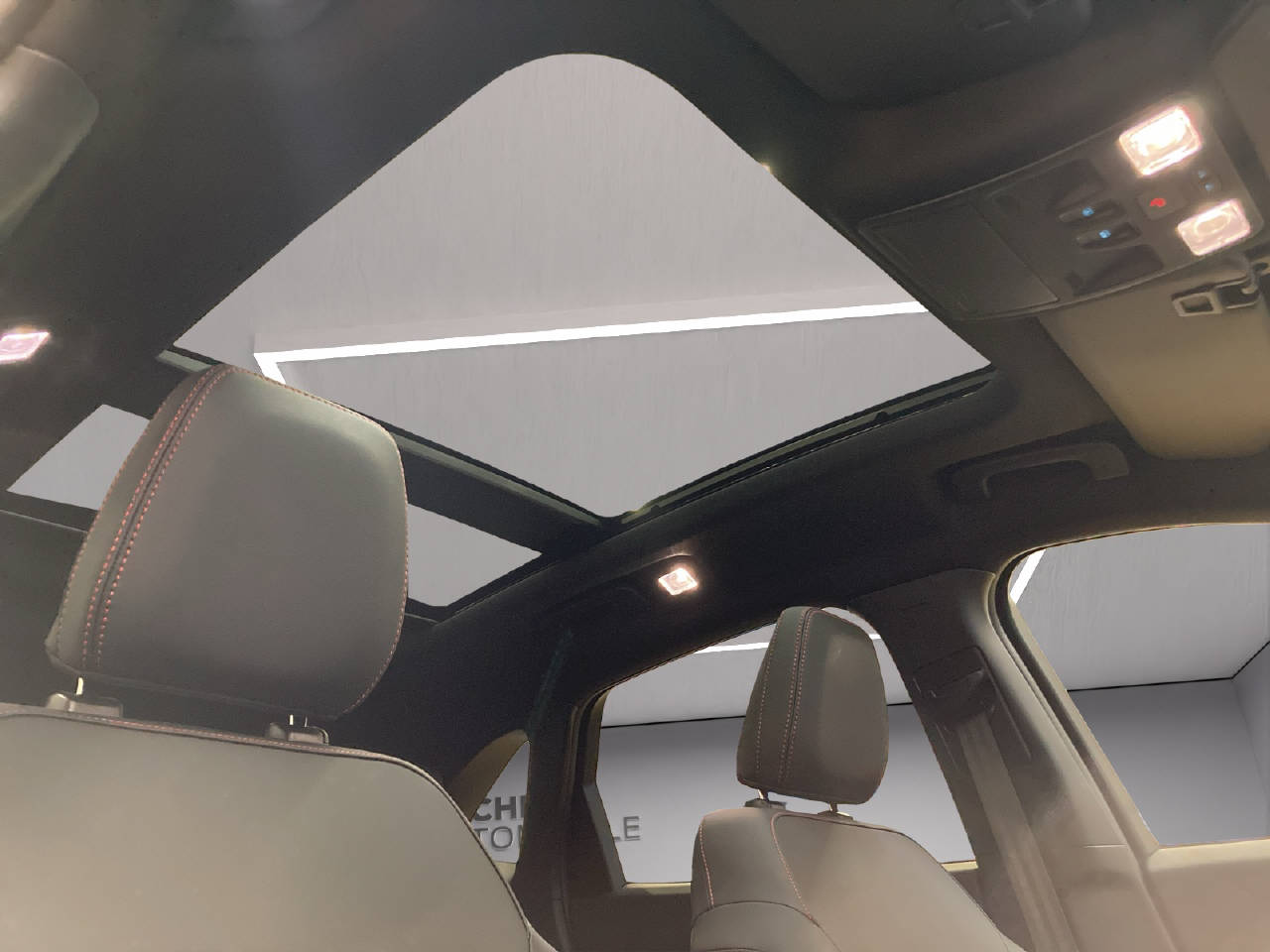 FORD Kuga 2.5 PHEV 242 PS ST-Line X-image-14