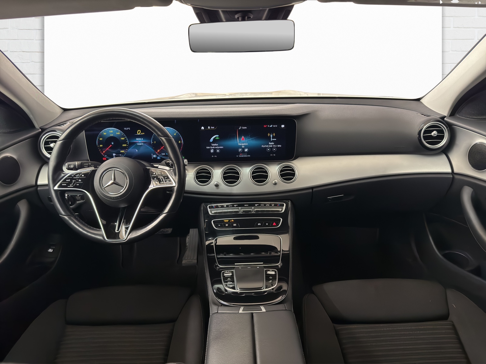 MERCEDES-BENZ E 220 d Swiss Star 4Matic T-image-7