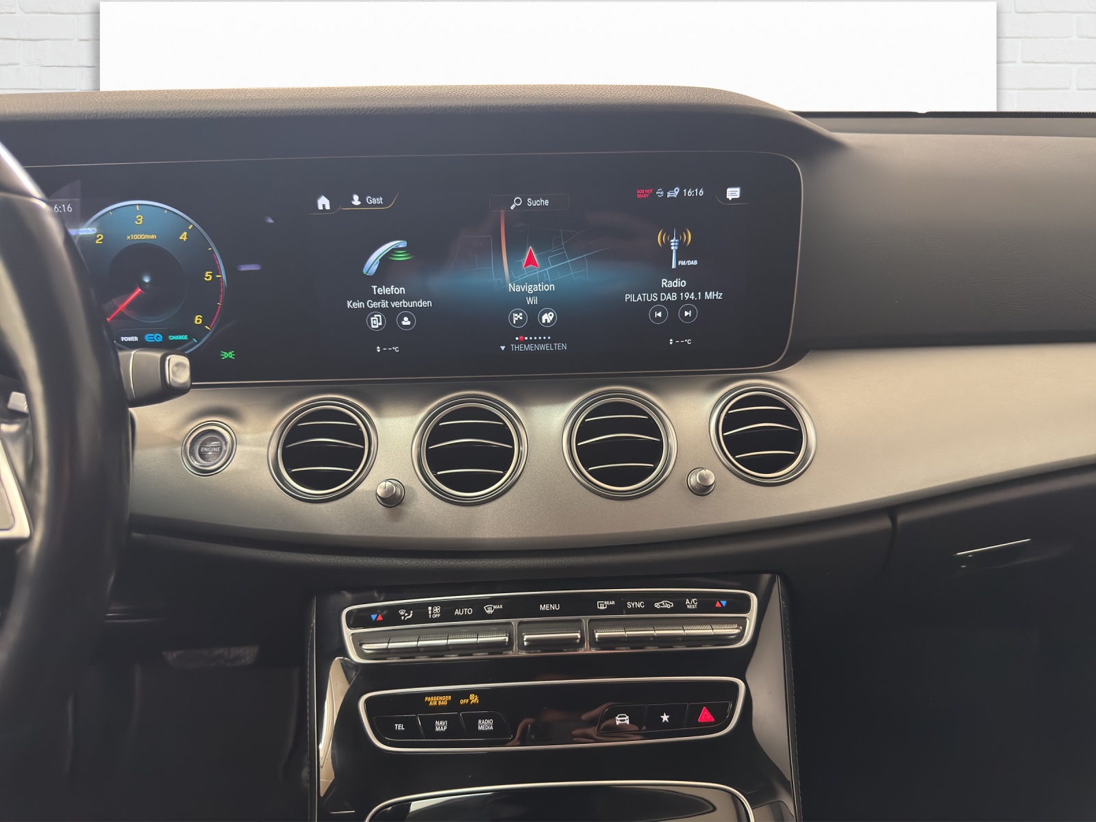 MERCEDES-BENZ E 220 d Swiss Star 4Matic T-image-8