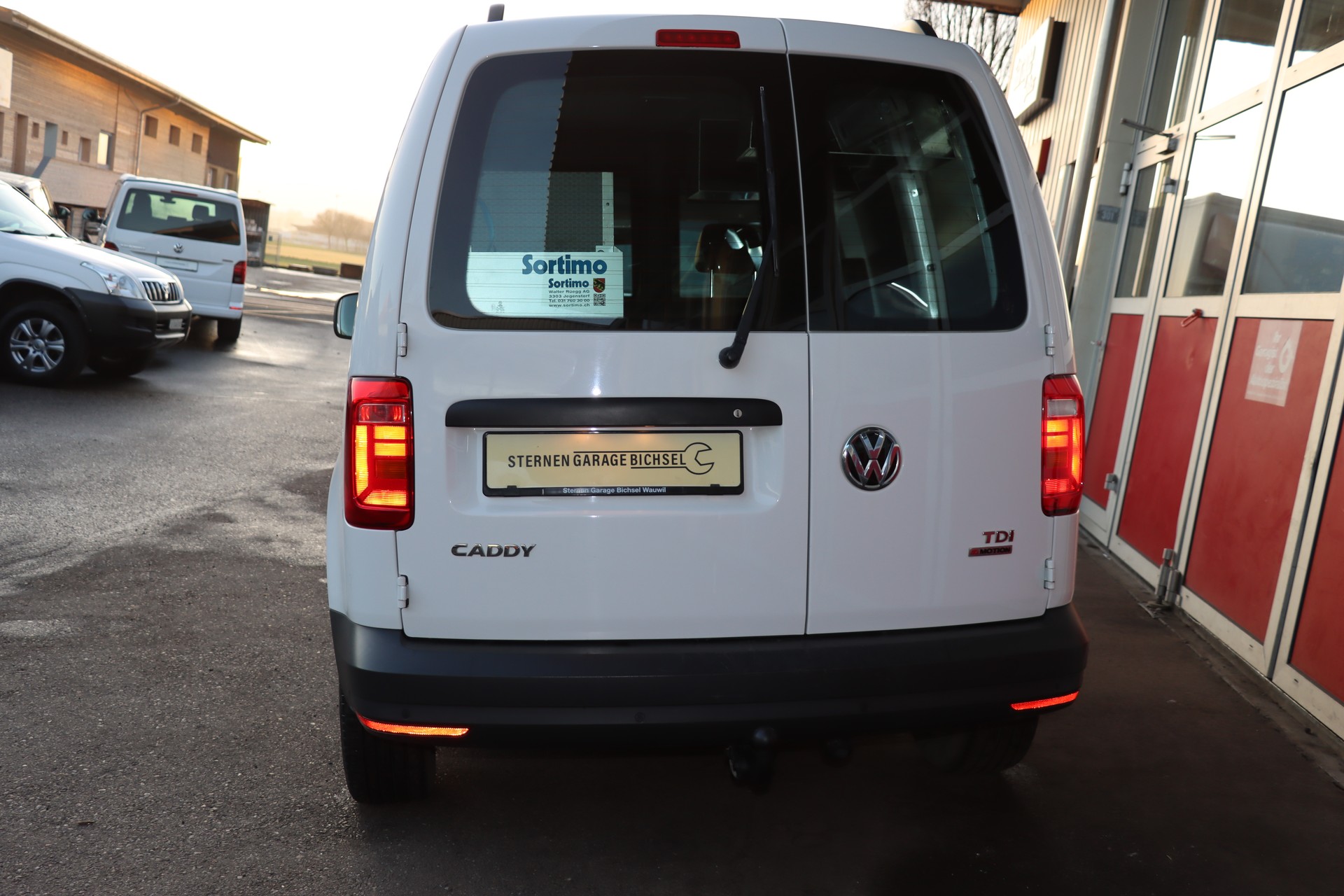 VW Caddy 2.0TDI 4Motion BlueMotion Technology DSG-image-6