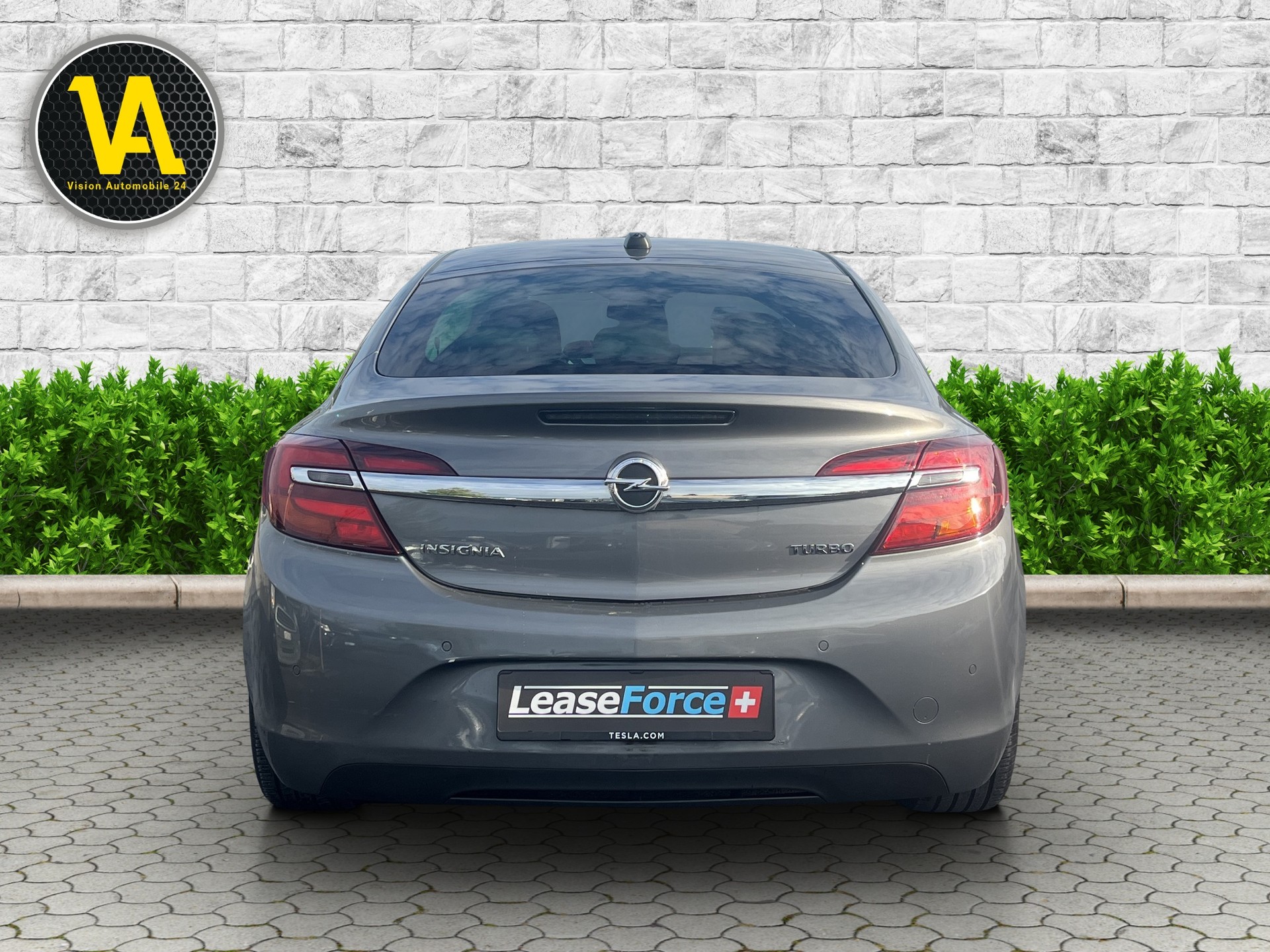 OPEL Insignia 1.6 Turbo Edition-image-6