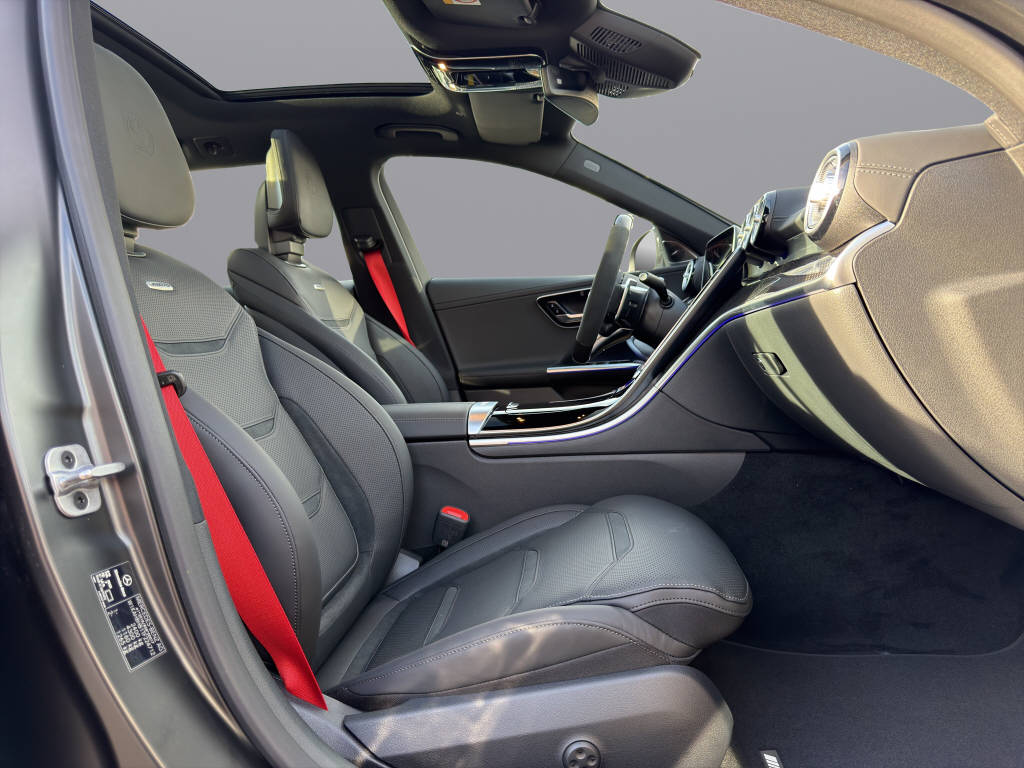 MERCEDES-BENZ C 43 AMG Executive Edition 4matic Kombi-image-13