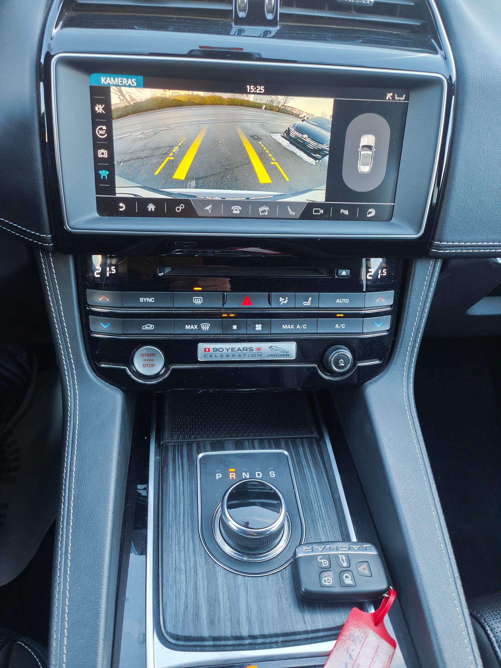 JAGUAR F-Pace 3.0 TD S AWD Automatik-image-17