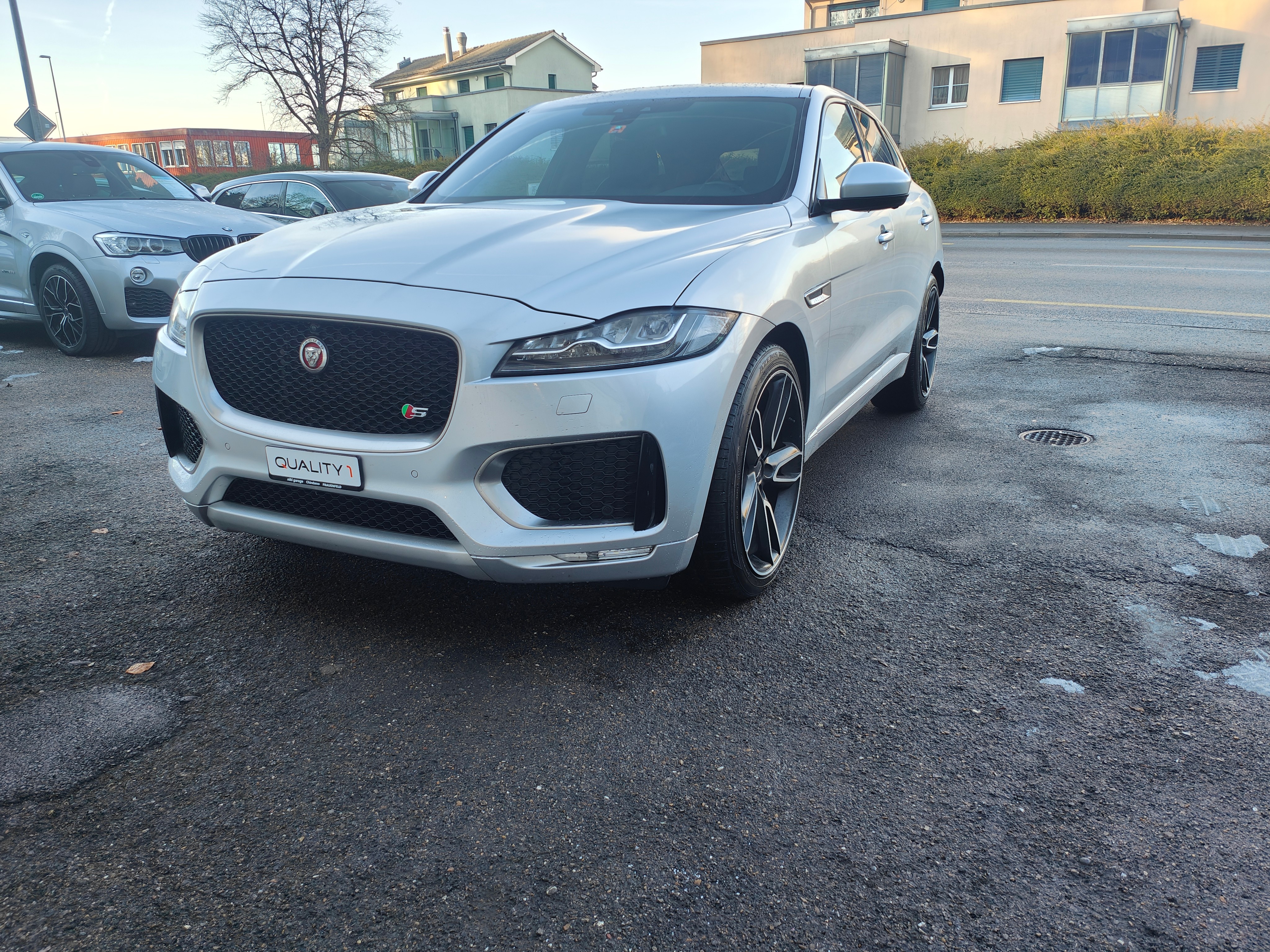 Car photo