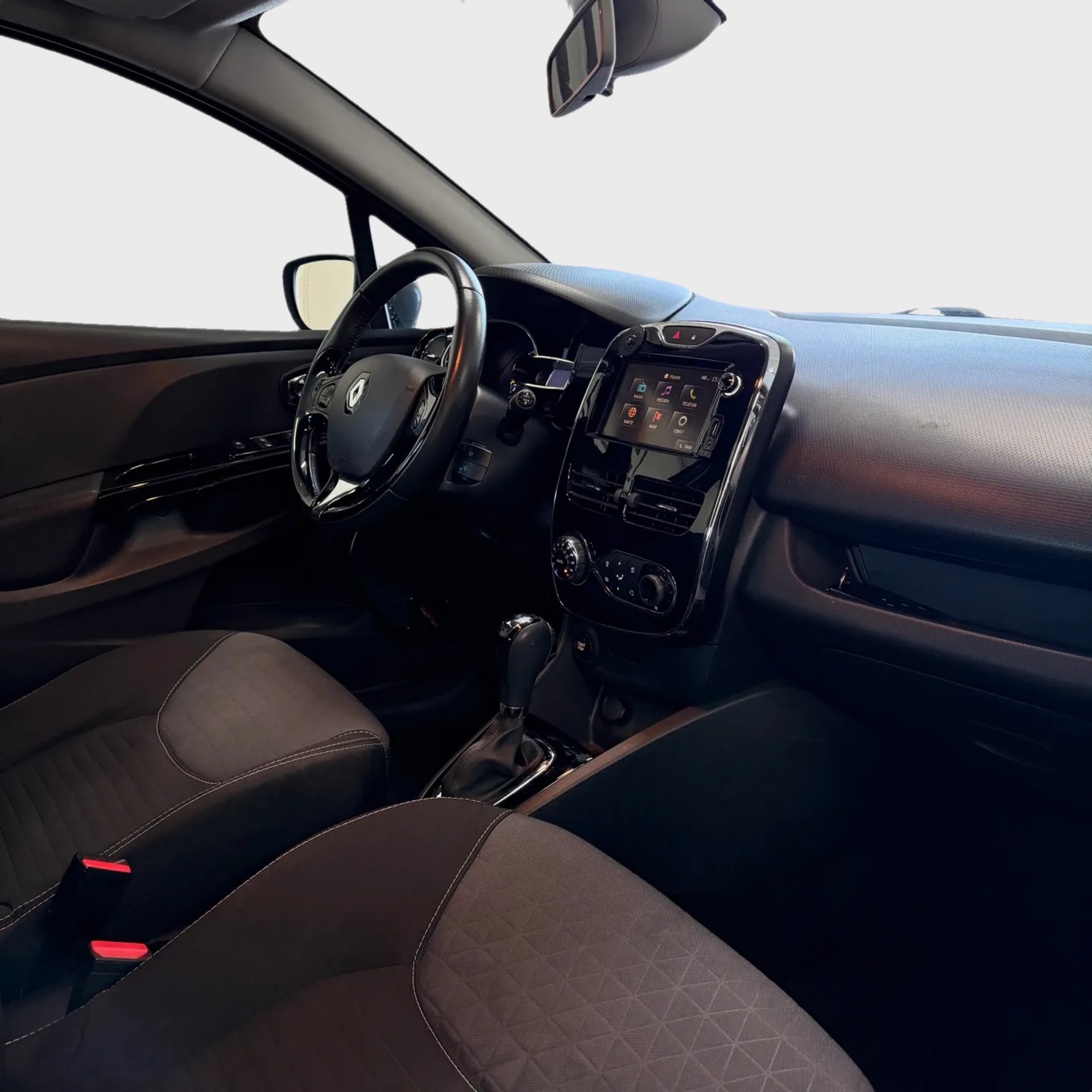 RENAULT Clio 1.2 16V T Swiss Edition EDC-image-7