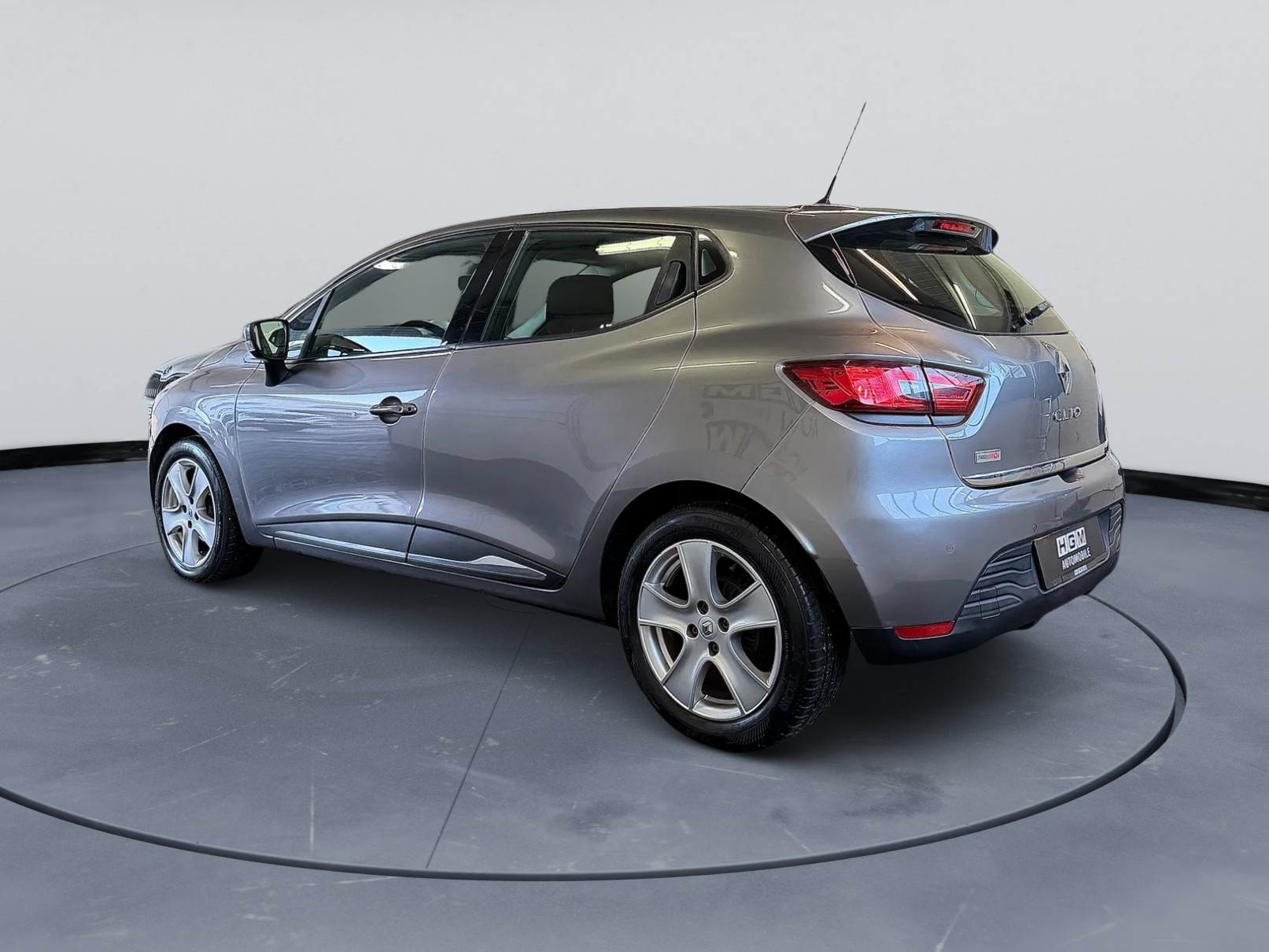 RENAULT Clio 1.2 16V T Swiss Edition EDC-image-2