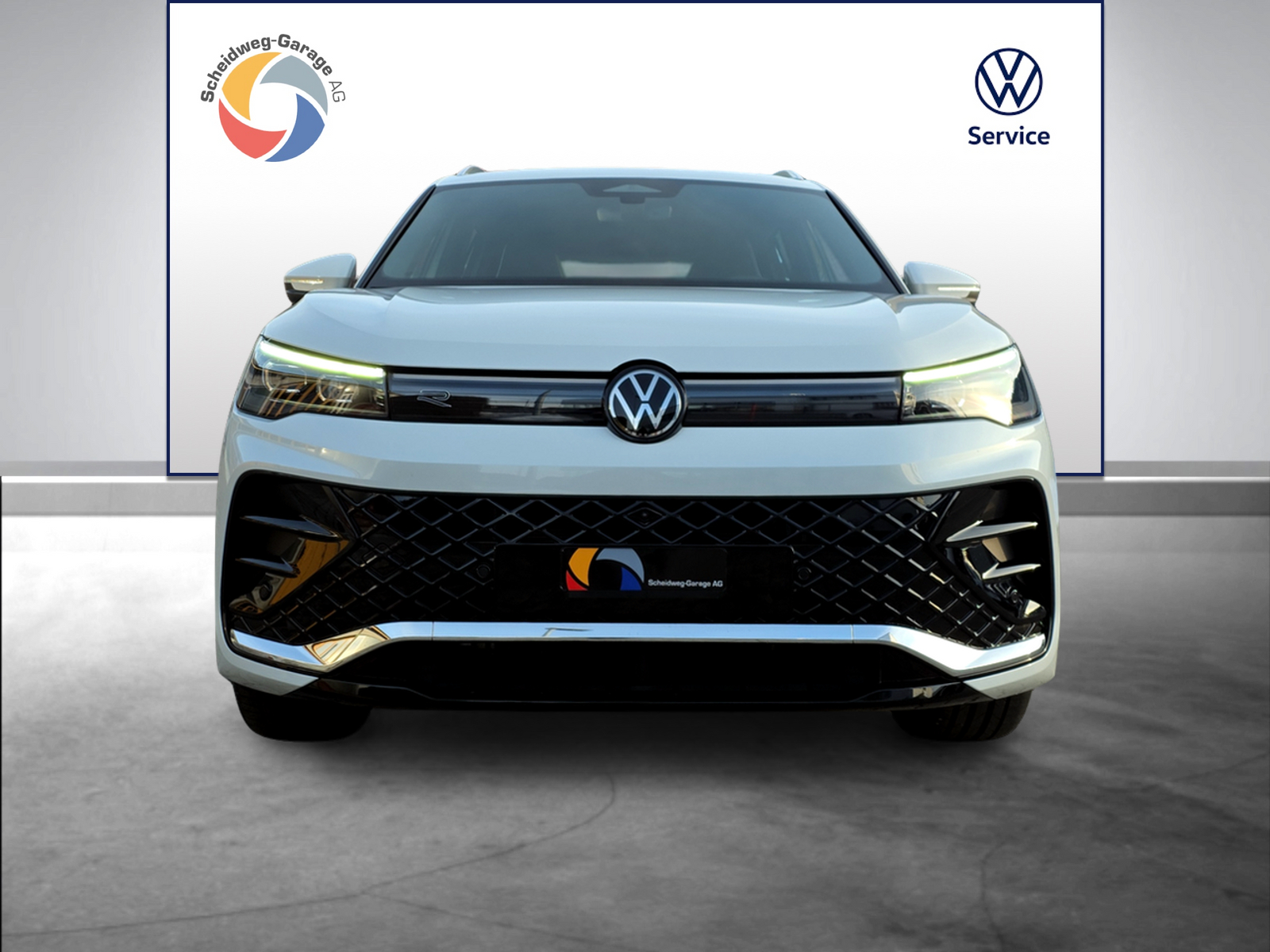 VW Tiguan 2.0 TDI SCR R-Line 4Motion DSG-image-1