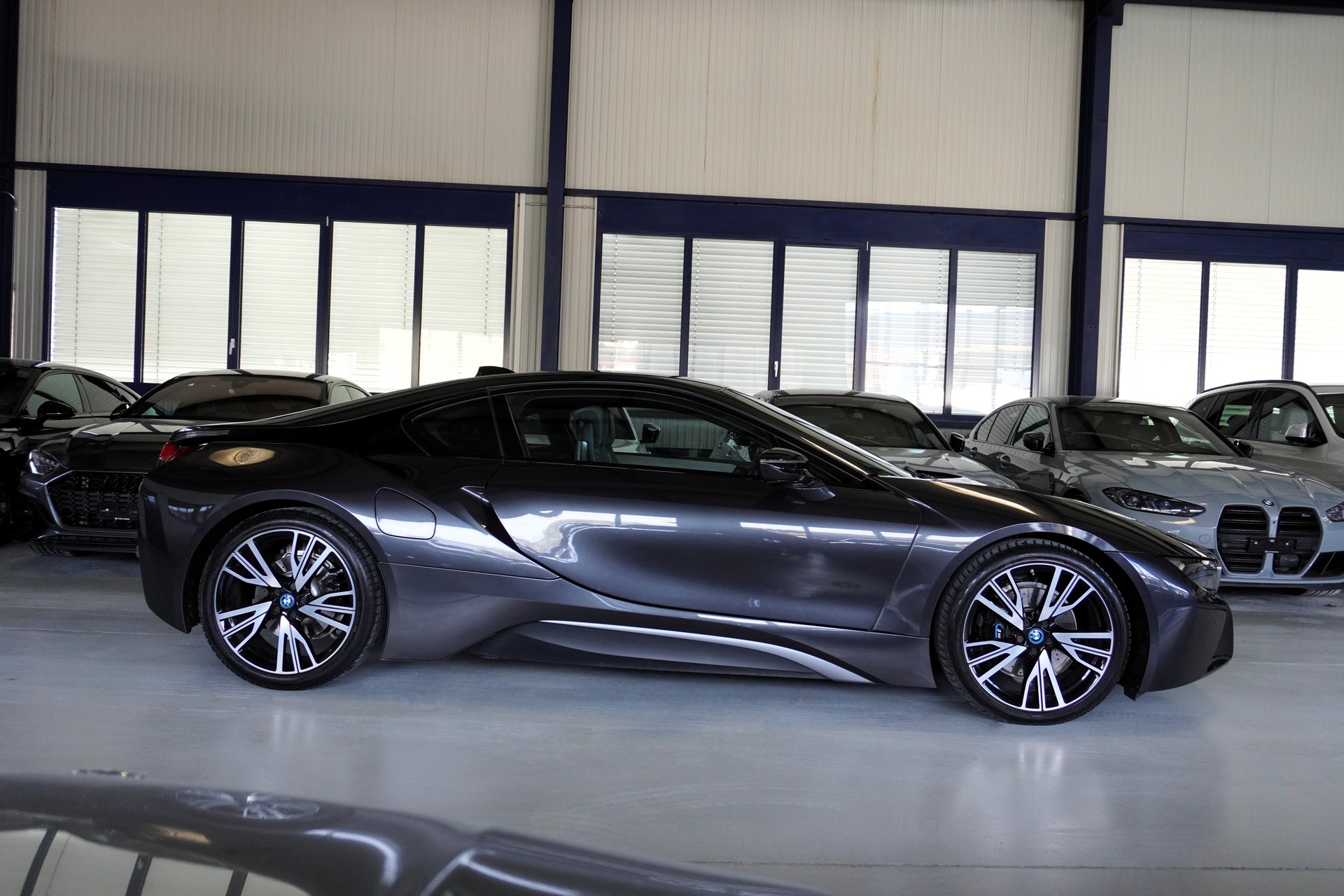 BMW i8 Coupé ///Exklusivpaket Pure Impulse///-image-4