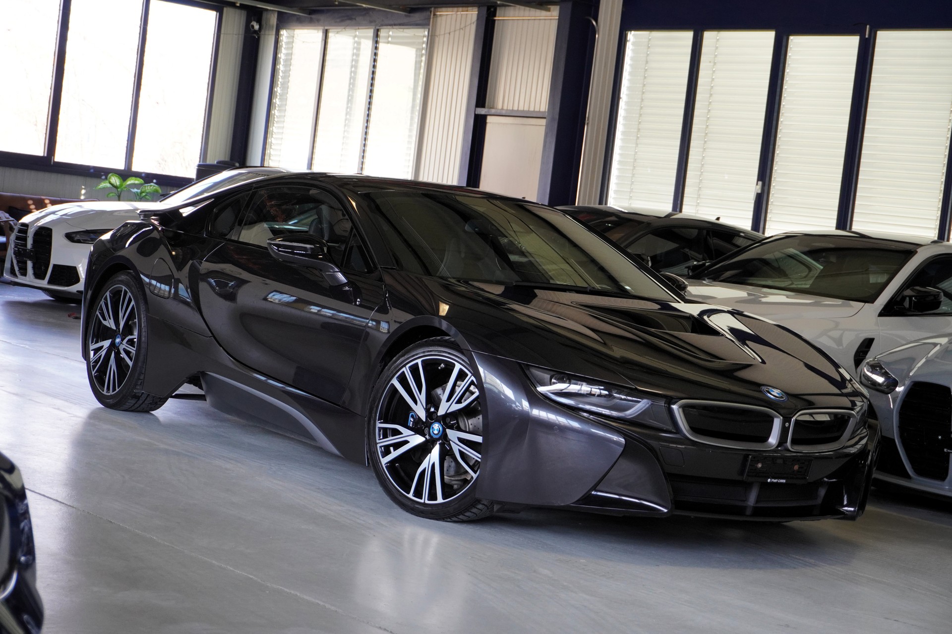 BMW i8 Coupé ///Exklusivpaket Pure Impulse///-image-1